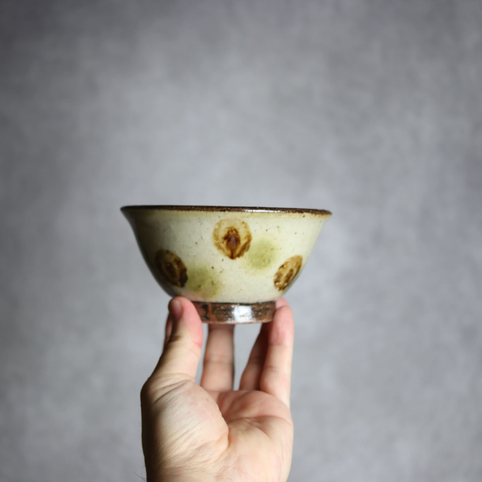 4寸マカイ 緑 茶 ドット やちむん 陶器 陶芸こまがた やちむん 陶器.