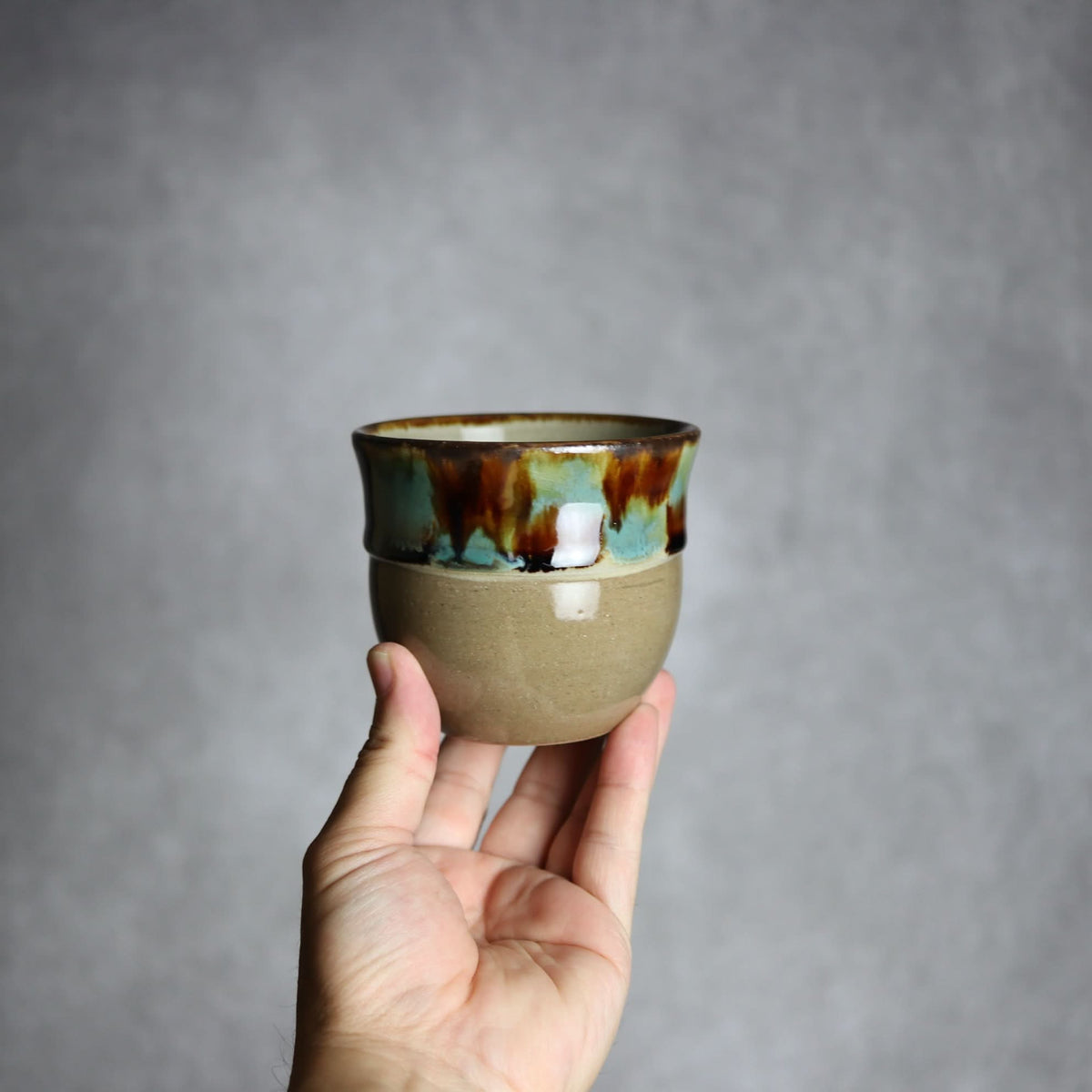 丸フリーカップ1 三彩 やちむん 陶器 エドメ陶房 やちむん 陶器.