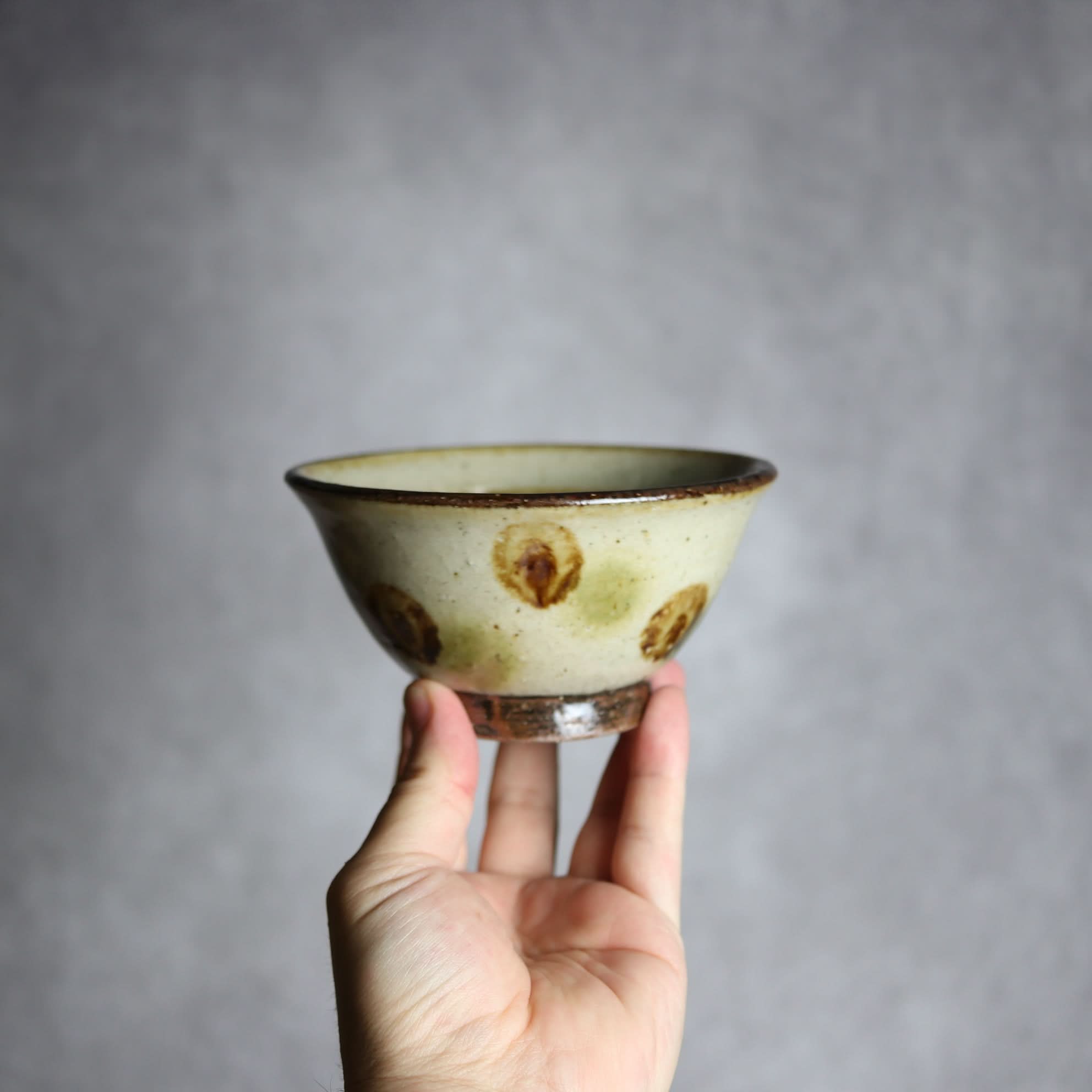 4寸マカイ 緑 茶 ドット やちむん 陶器 陶芸こまがた やちむん 陶器.