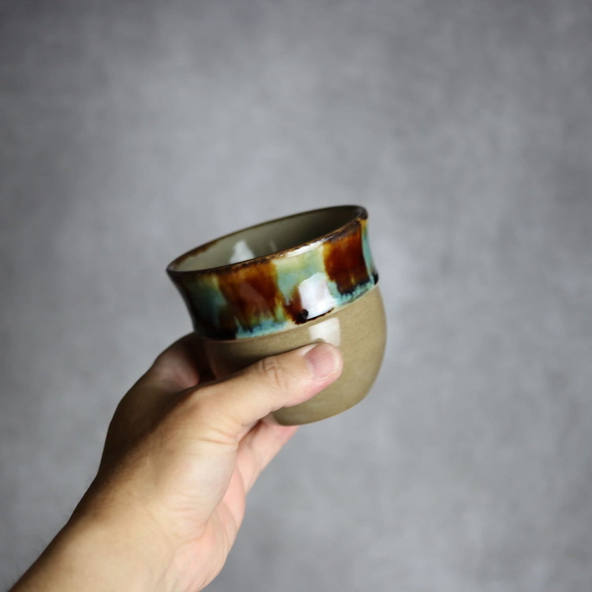 丸フリーカップ1 三彩 やちむん 陶器 エドメ陶房 やちむん 陶器.