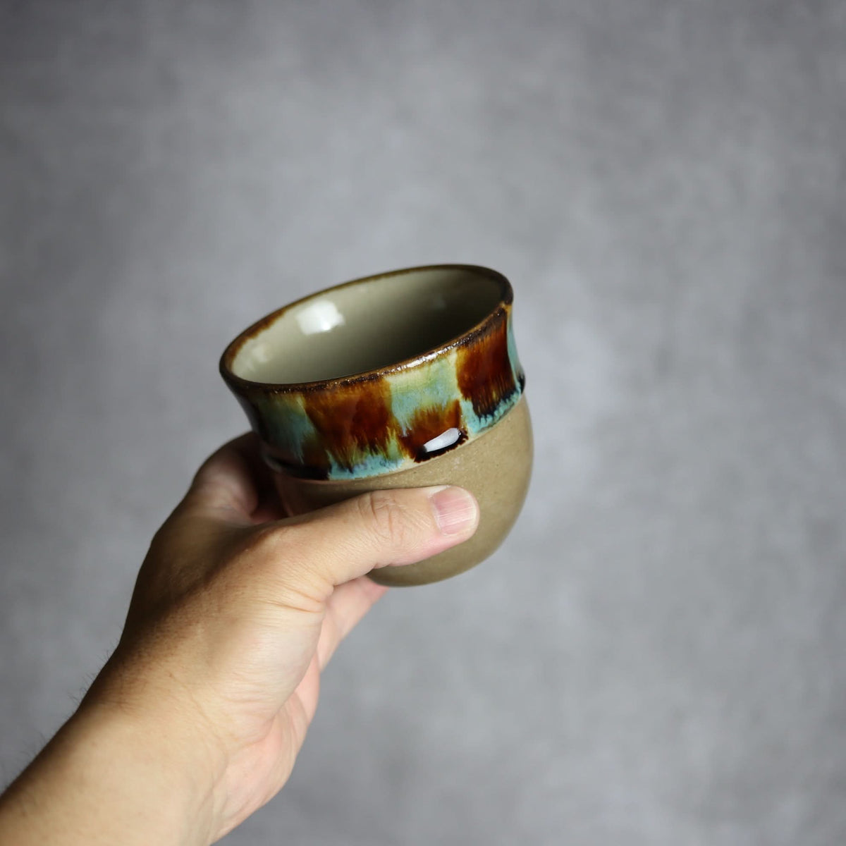 丸フリーカップ1 三彩 やちむん 陶器 エドメ陶房 やちむん 陶器.