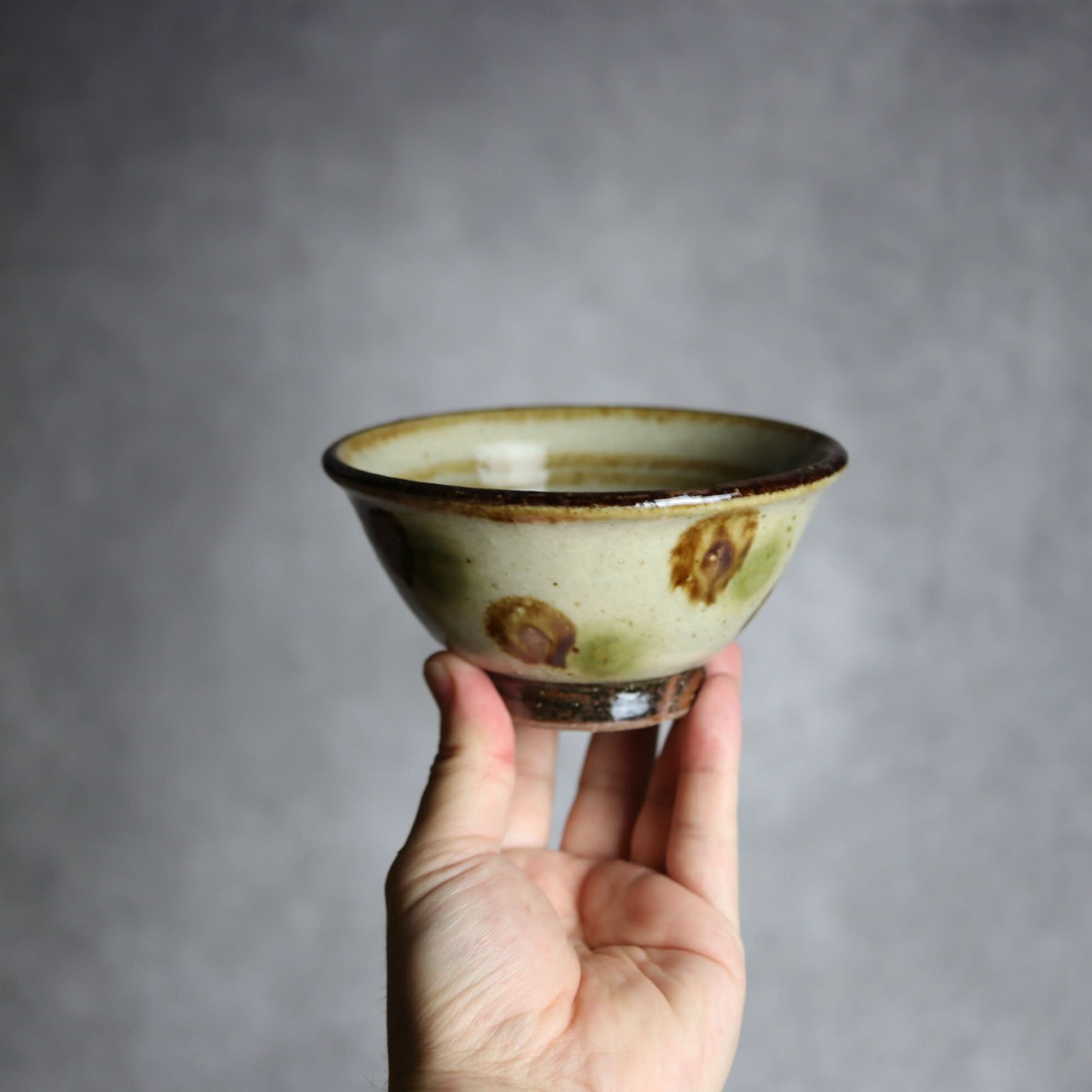 4寸マカイ 緑 茶 ドット やちむん 陶器 陶芸こまがた やちむん 陶器.