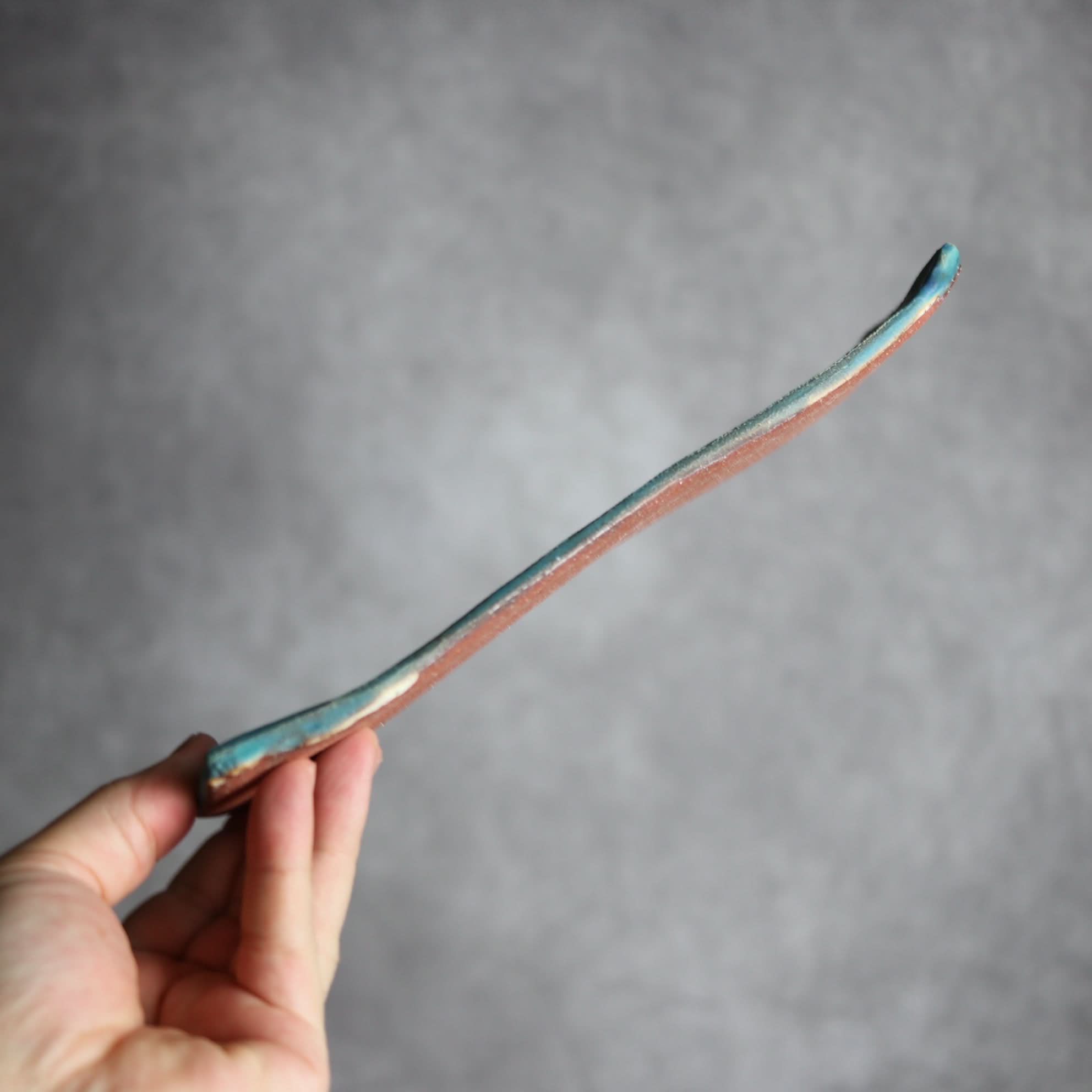 細長板皿2 ペルシャ釉 やちむん 陶器 陶と厨子甕 ひ窯 やちむん 陶器.