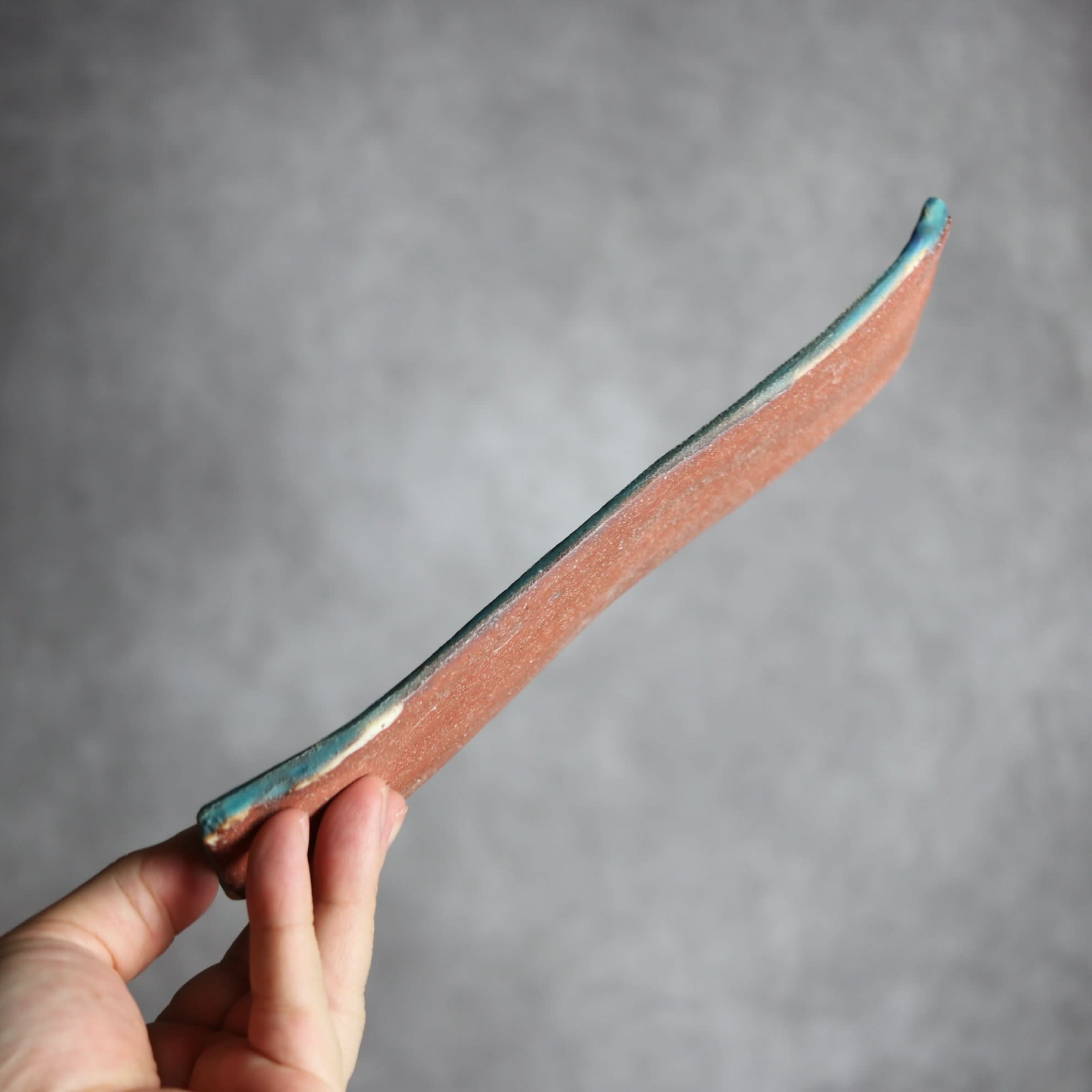 細長板皿2 ペルシャ釉 やちむん 陶器 陶と厨子甕 ひ窯 やちむん 陶器.