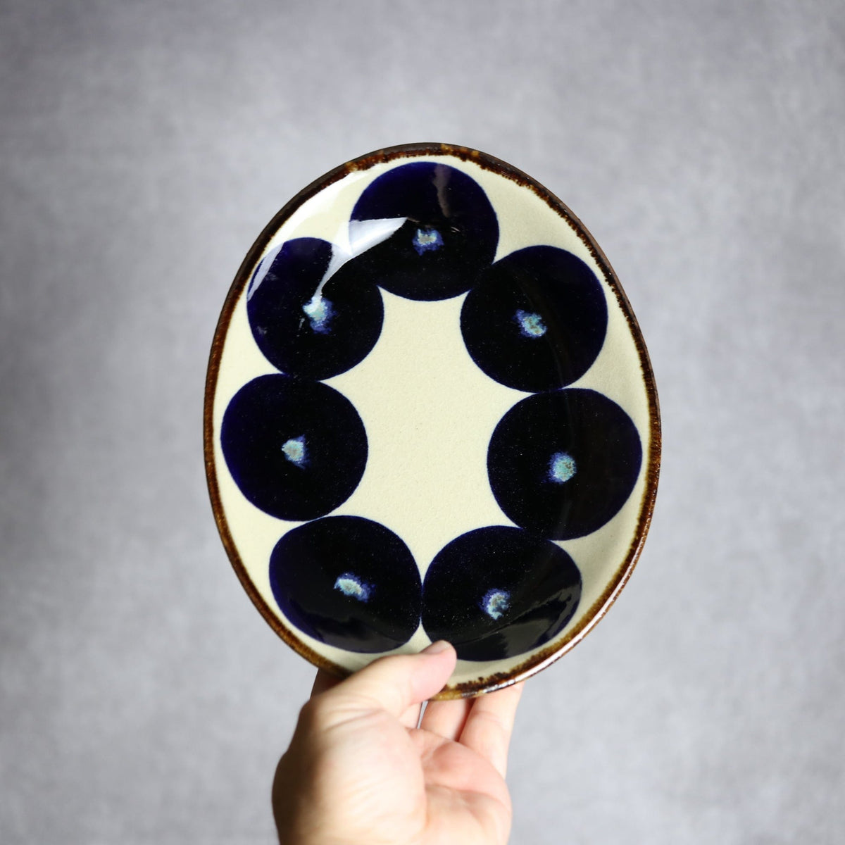オーバル皿1 青丸紋 やちむん 陶器 エドメ陶房 やちむん 陶器.