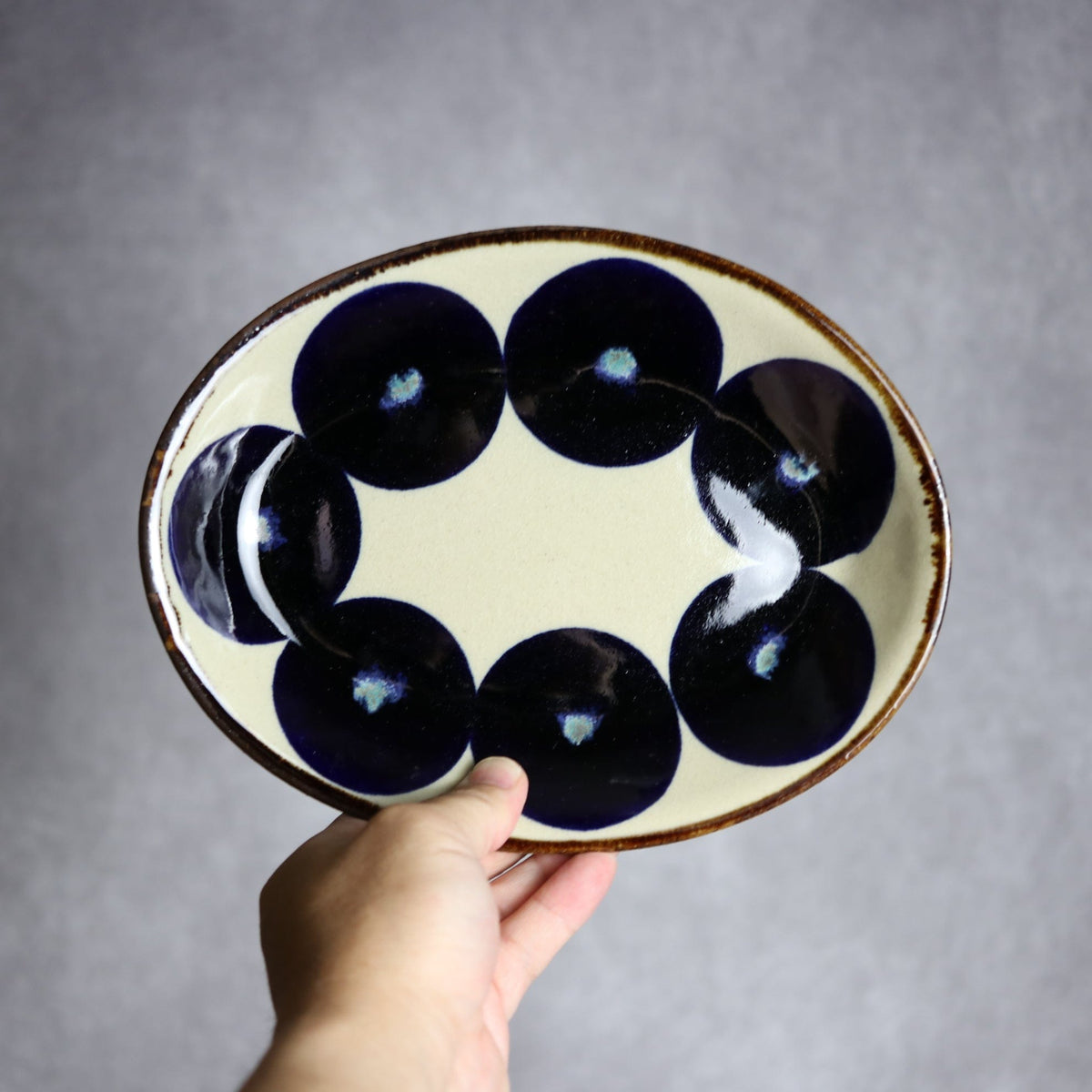 オーバル皿1 青丸紋 やちむん 陶器 エドメ陶房 やちむん 陶器.