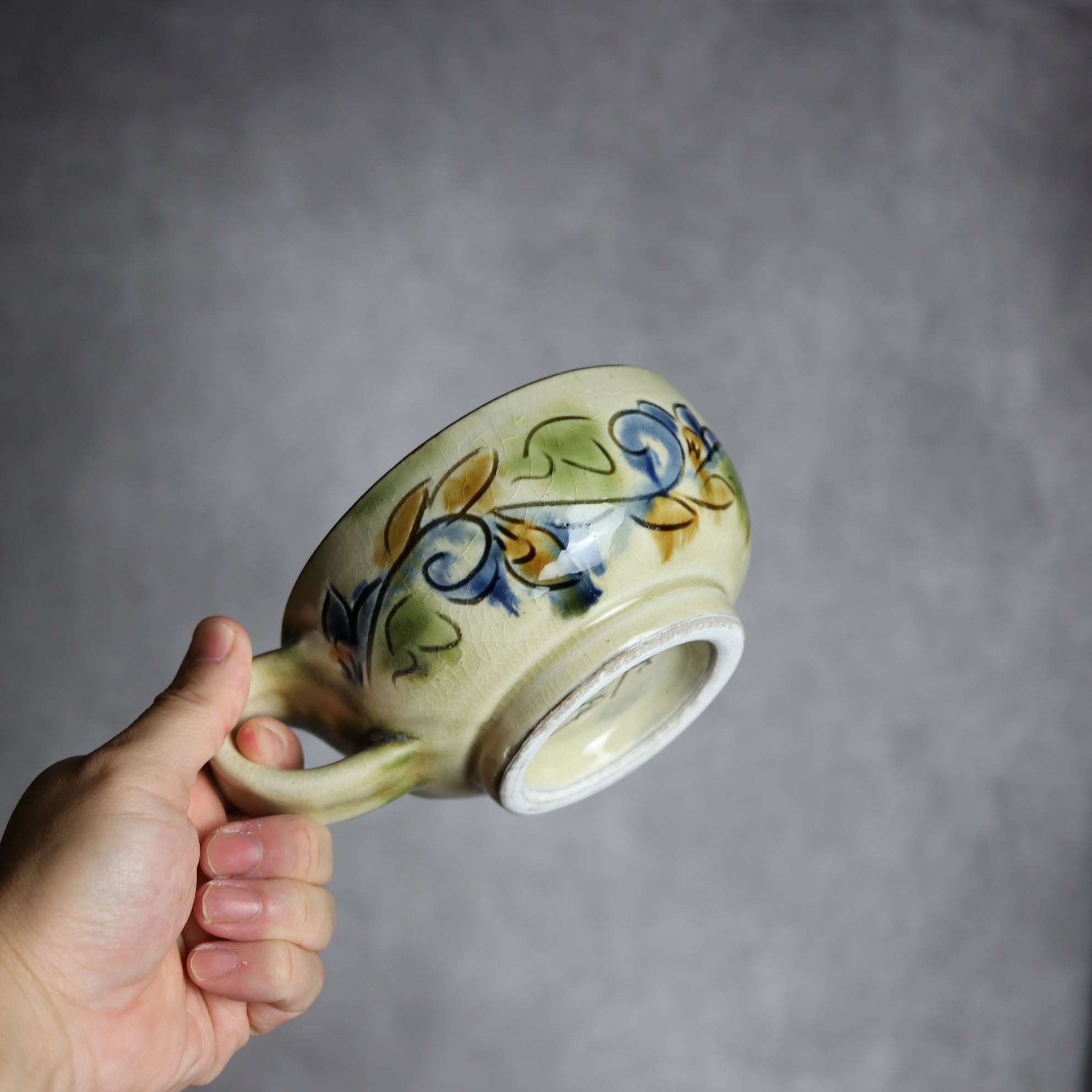 茂生窯 - スープマグ1 三彩 線彫 唐草 やちむん 陶器 茂生窯 - mundasui