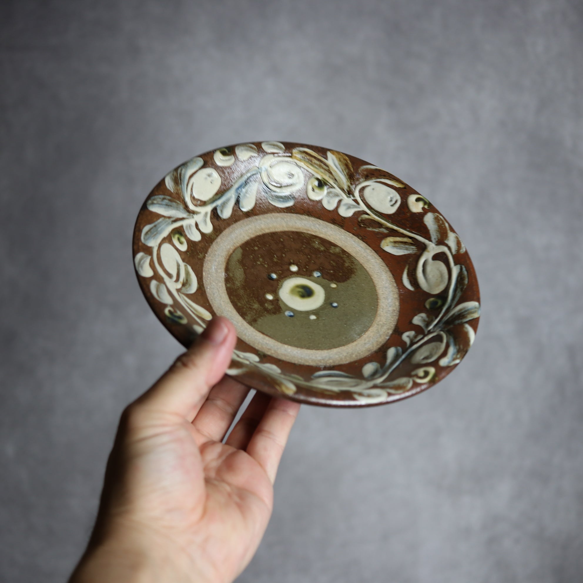 茂生窯 - 6寸皿1 イッチン 唐草 やちむん 陶器 茂生窯 - mundasui