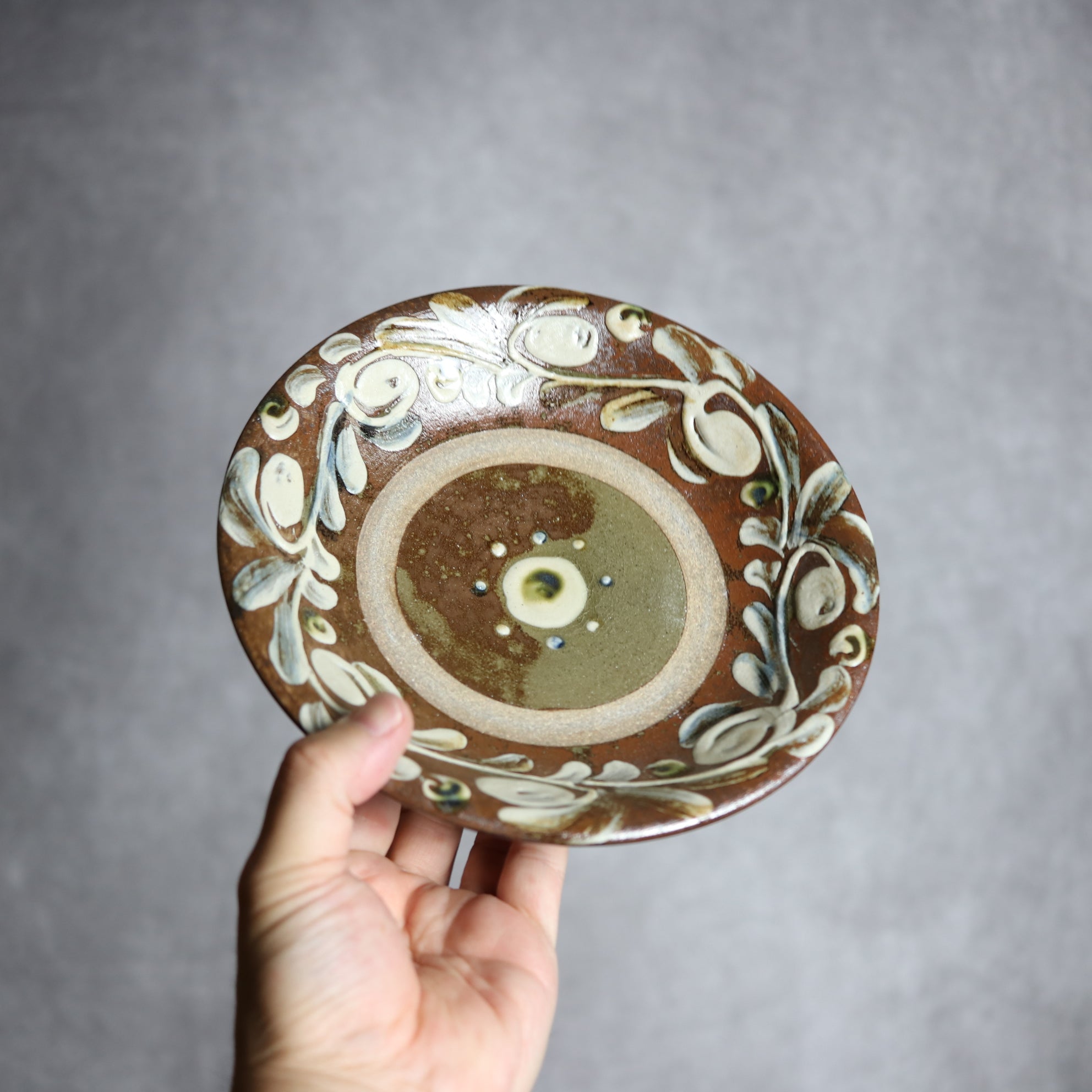 茂生窯 - 6寸皿1 イッチン 唐草 やちむん 陶器 茂生窯 - mundasui