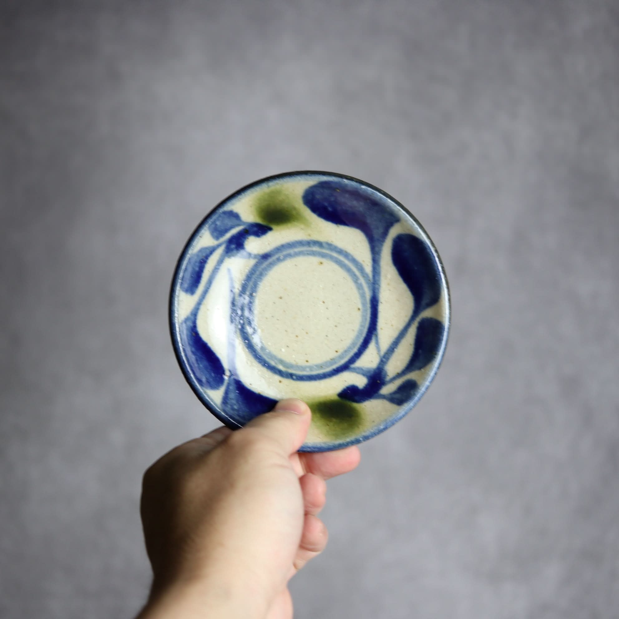 4寸皿 青 緑 唐草 やちむん 陶器 陶芸こまがた やちむん 陶器.