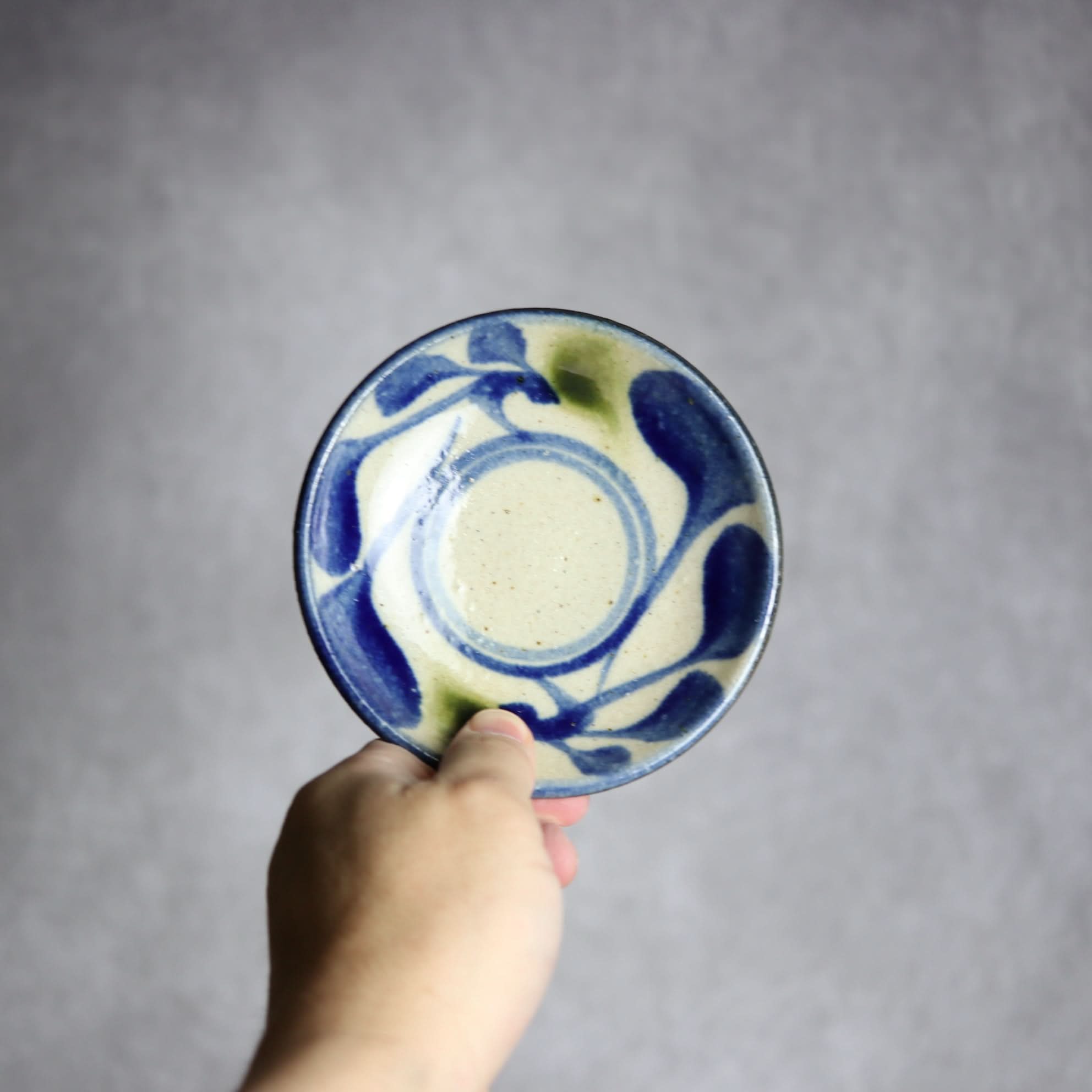 4寸皿 青 緑 唐草 やちむん 陶器 陶芸こまがた やちむん 陶器.