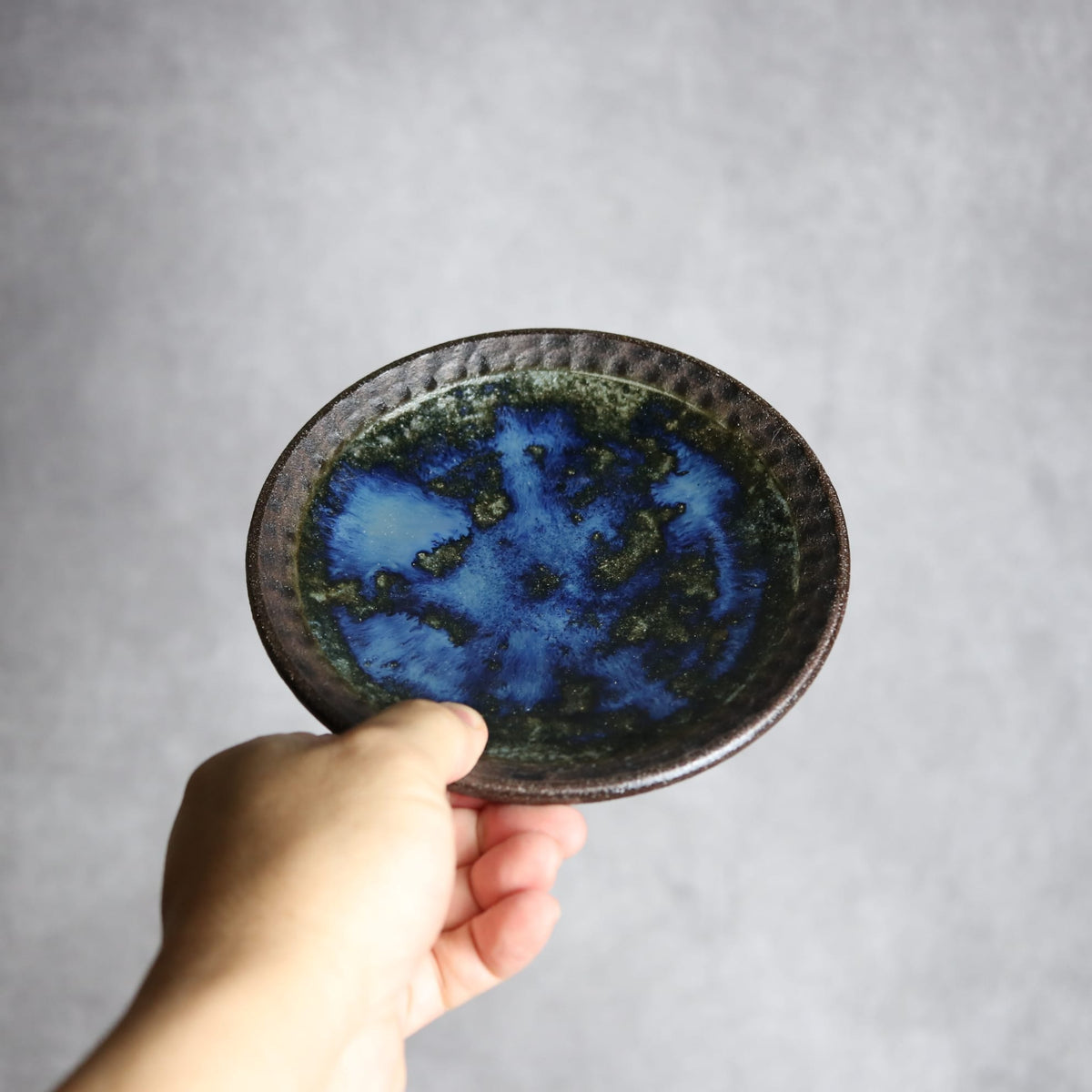 5寸皿1 孔雀 やちむん 陶器 sui
