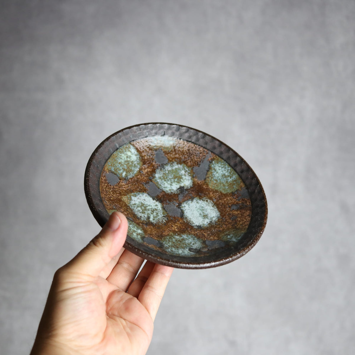 5寸皿1 黒シリーズ やちむん 陶器 sui