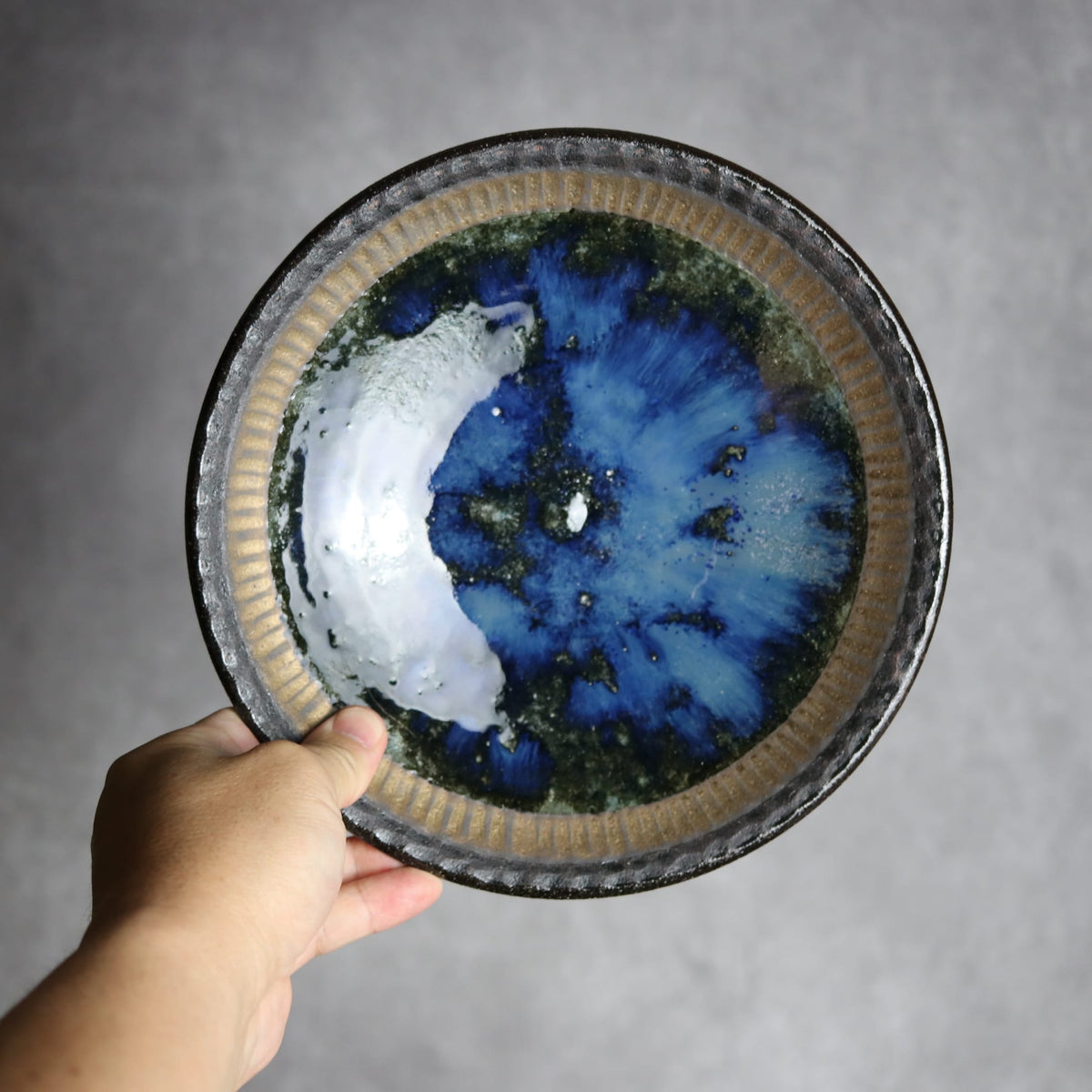 7寸皿1 孔雀 やちむん 陶器 sui