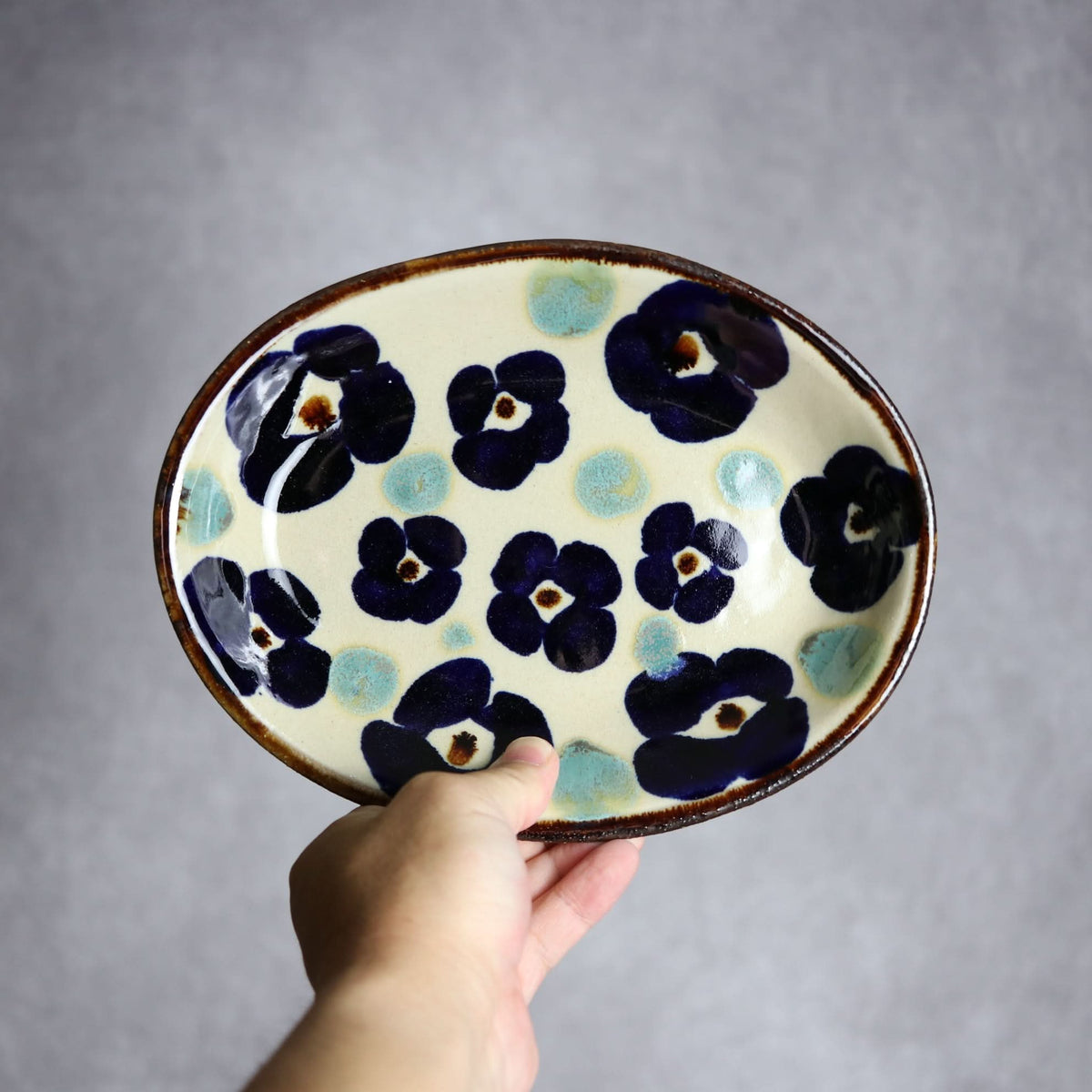 オーバル皿1 花紋 やちむん 陶器 エドメ陶房 やちむん 陶器.