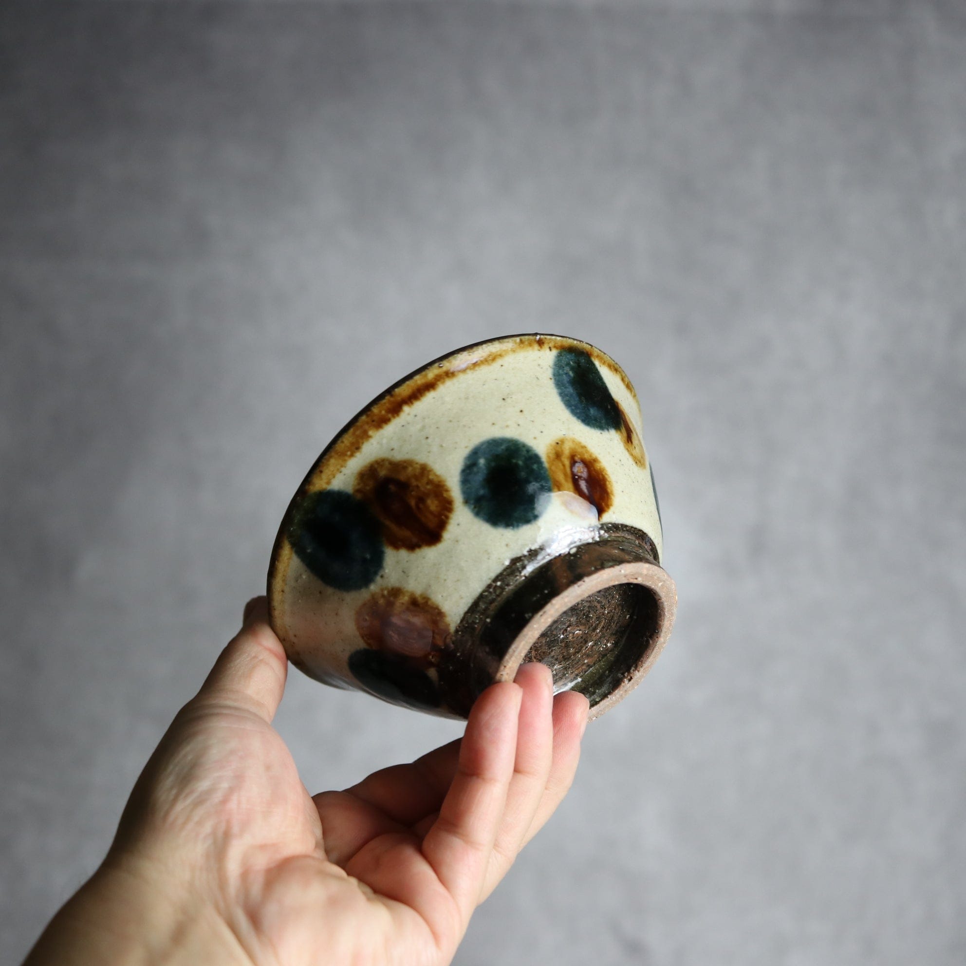 4寸マカイ 紺 茶ドット やちむん 陶器 陶芸こまがた