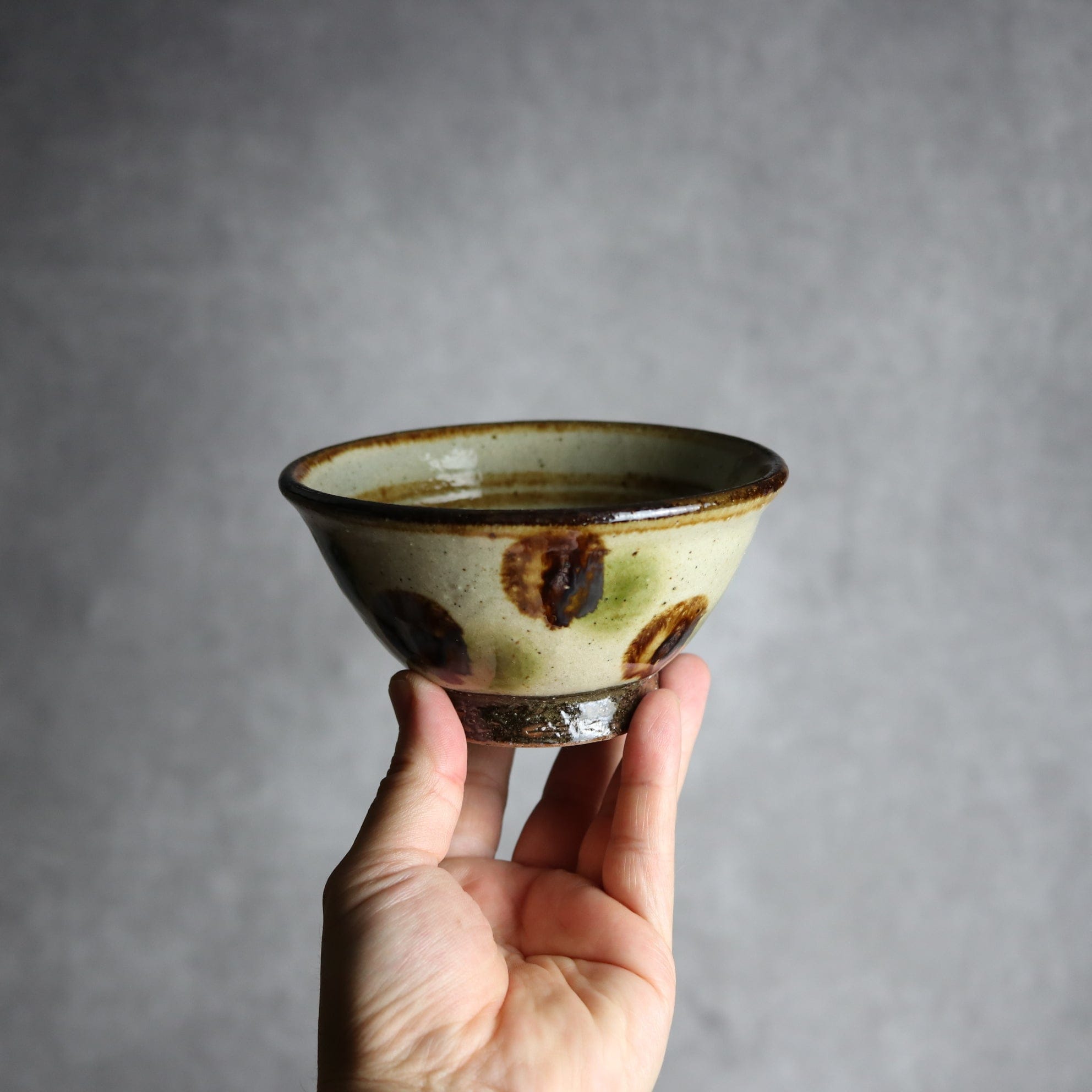 4寸マカイ 緑 茶 ドット やちむん 陶器 陶芸こまがた