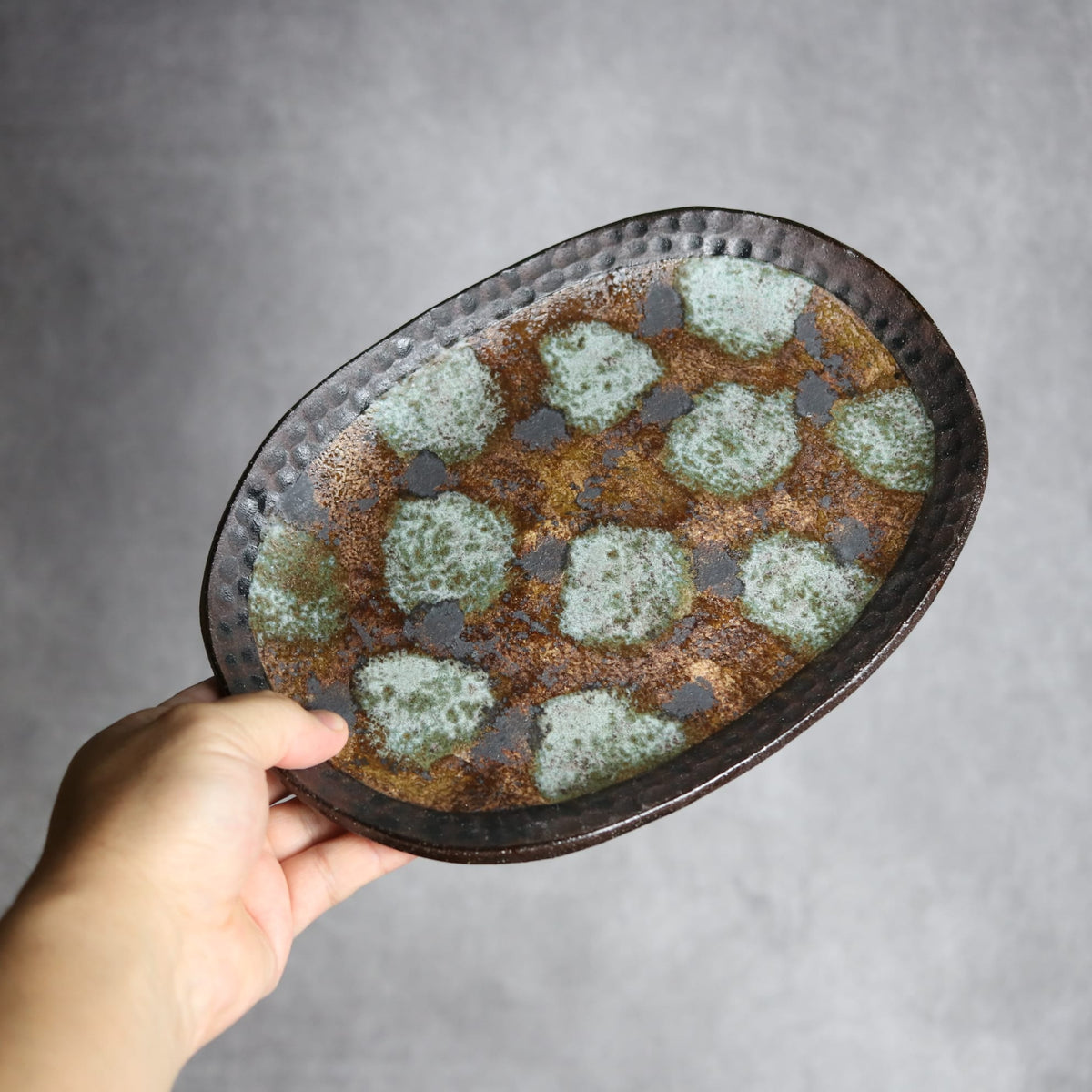 オーバルリム皿1 黒シリーズ やちむん 陶器 sui