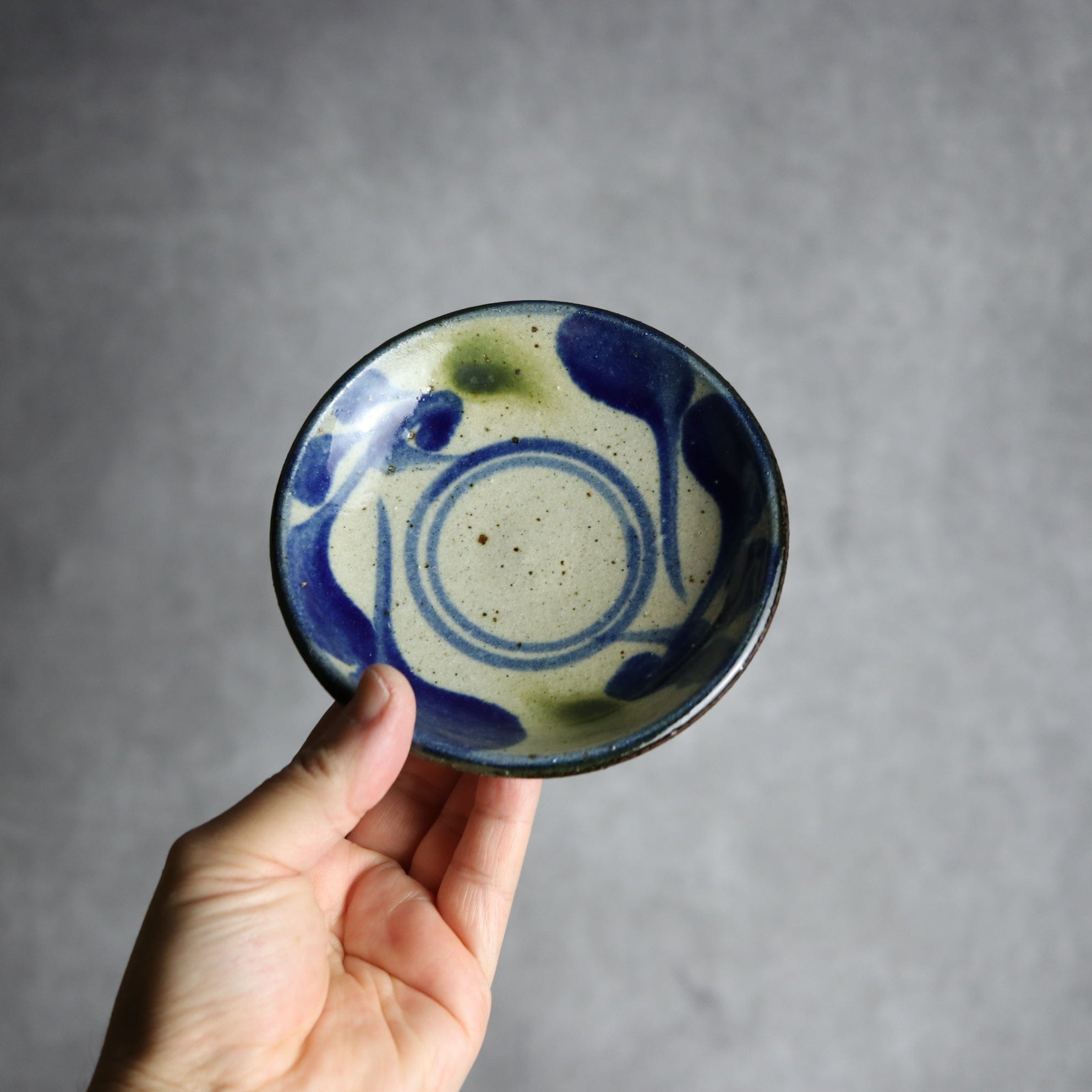 4寸皿 青 緑 唐草 やちむん 陶器 陶芸こまがた