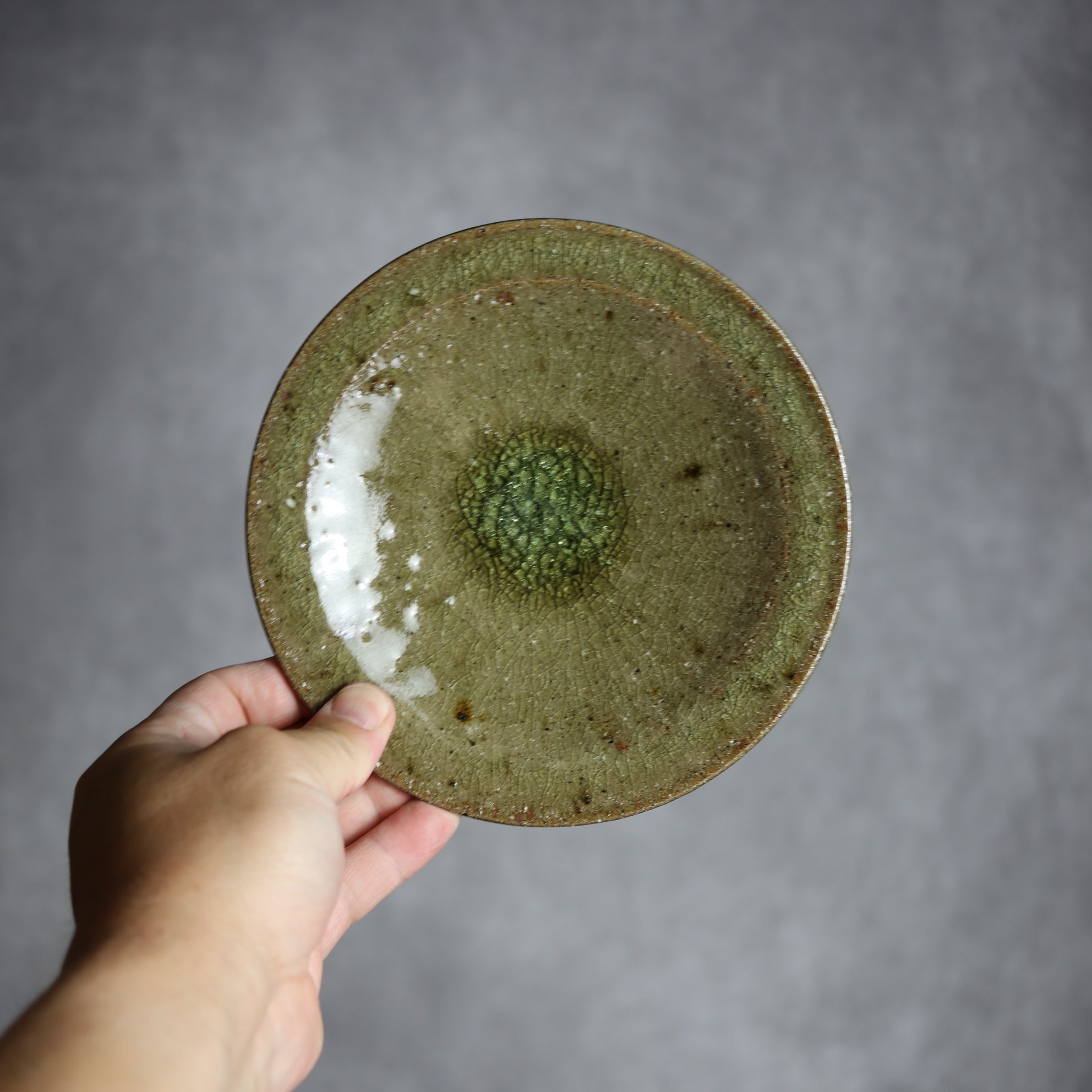 5寸皿1 灰釉 やちむん 陶器 仁陶器工房