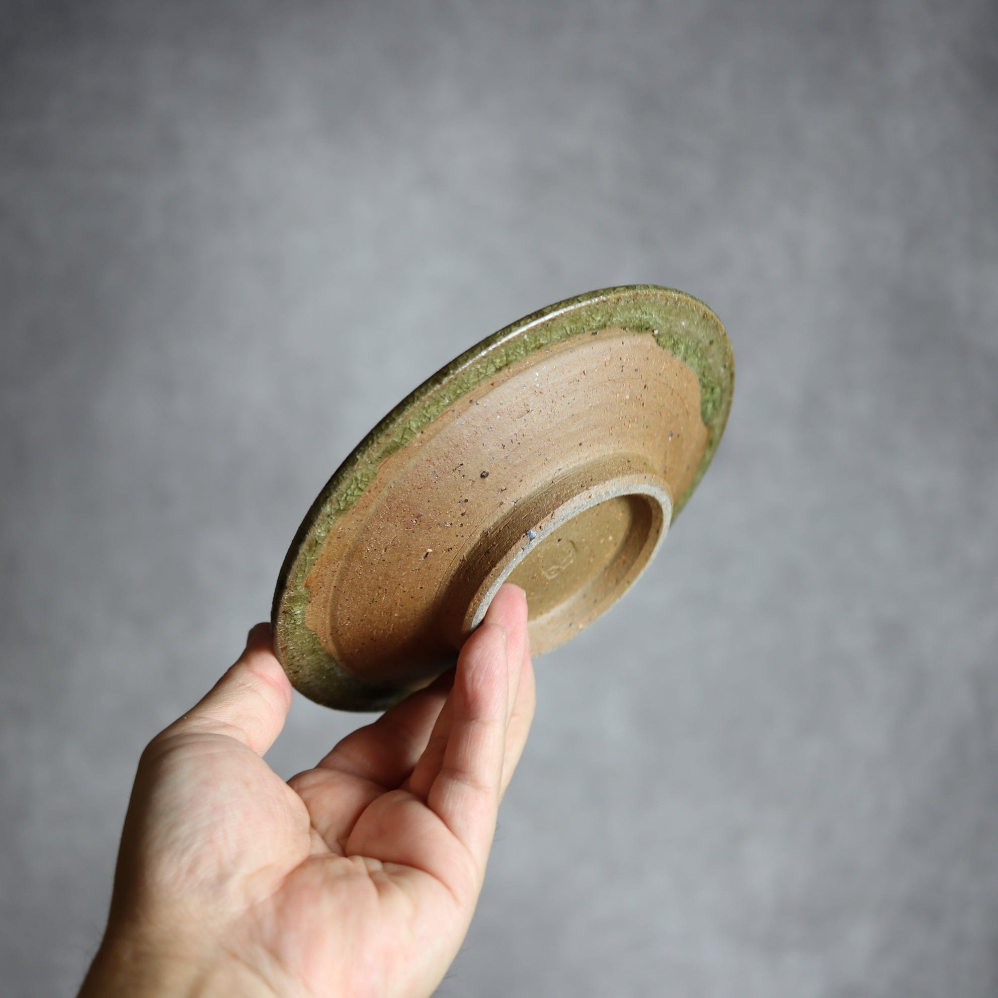 5寸皿1 灰釉 やちむん 陶器 仁陶器工房 陶器.