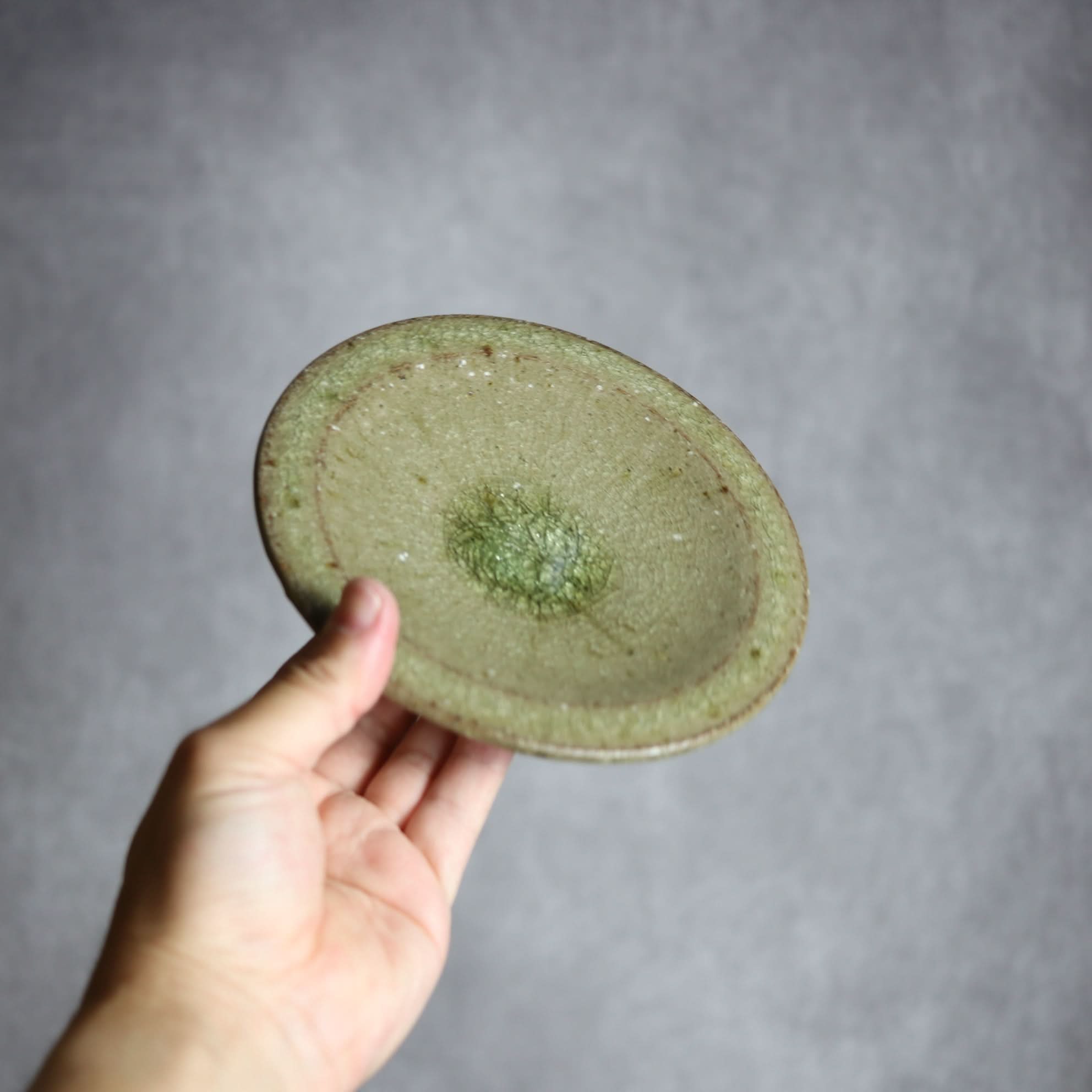 5寸皿2 灰釉 やちむん 陶器 仁陶器工房 陶器.