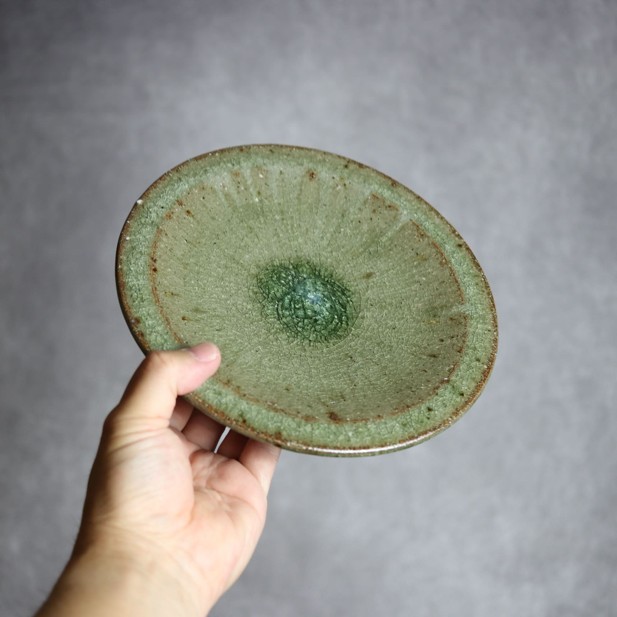 6寸皿1 灰釉 やちむん 陶器 仁陶器工房 陶器.
