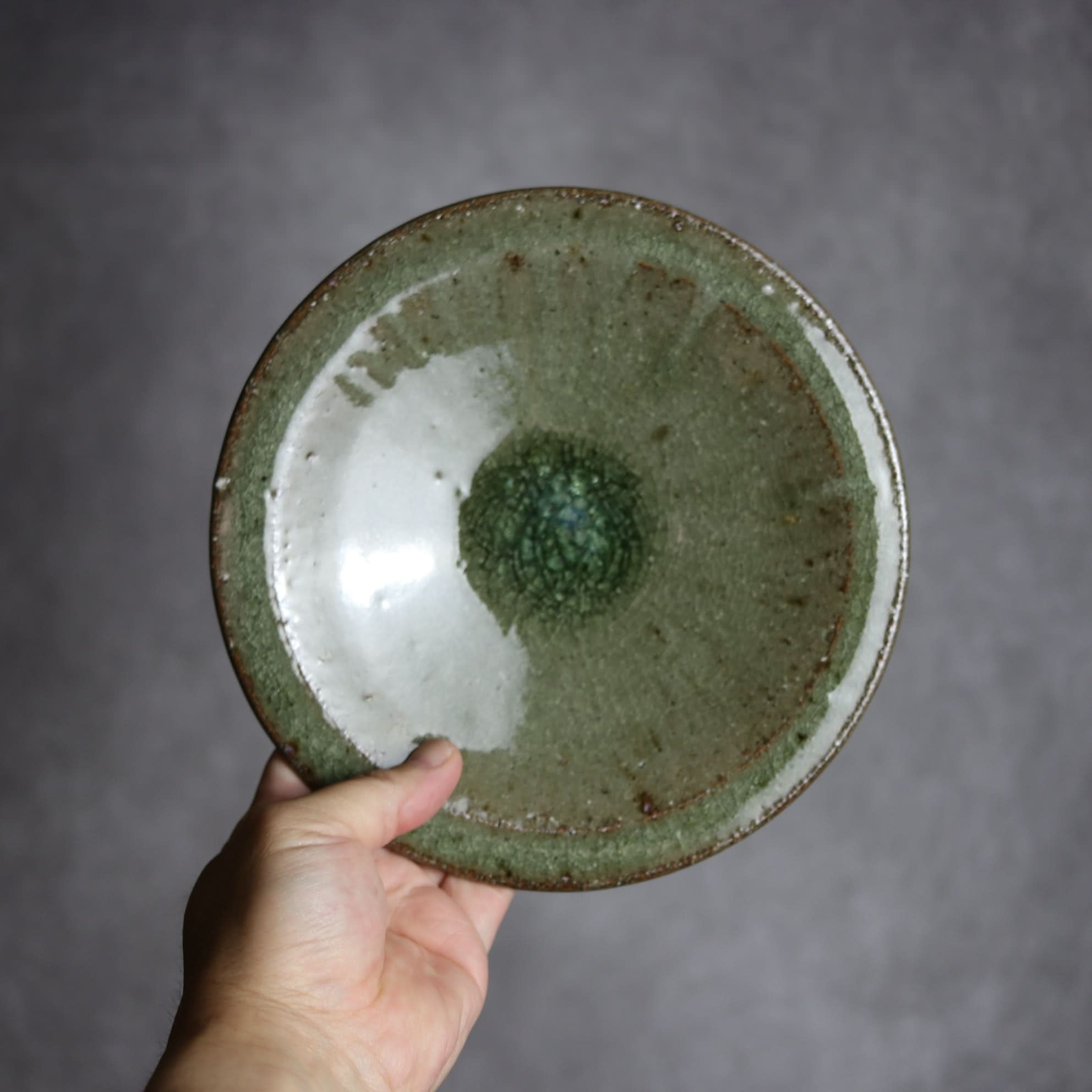 6寸皿1 灰釉 やちむん 陶器 仁陶器工房 陶器.