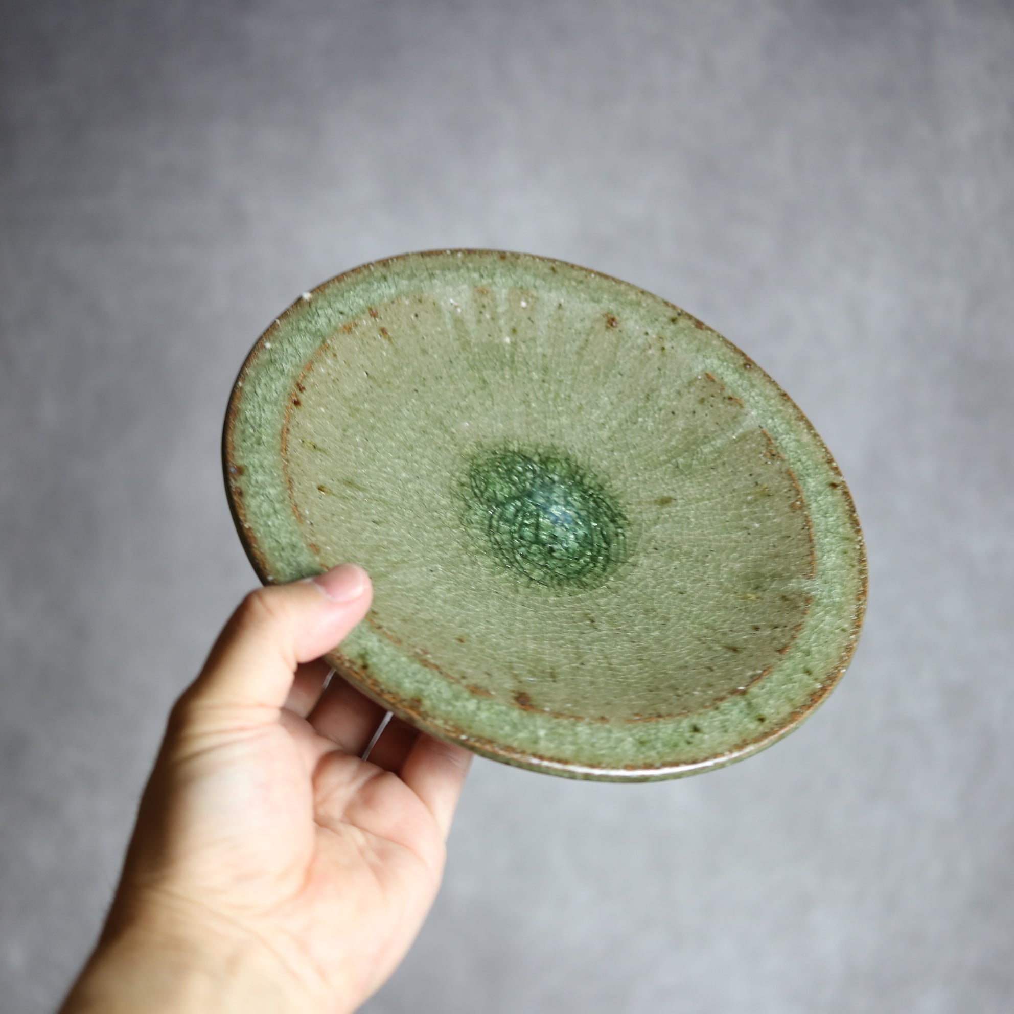 6寸皿1 灰釉 やちむん 陶器 仁陶器工房