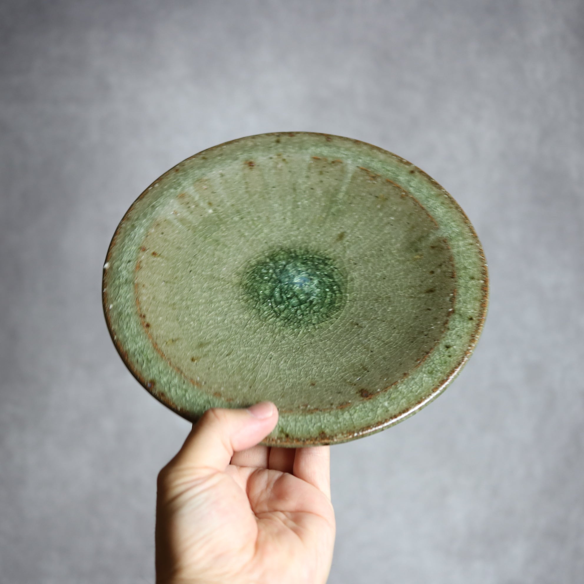 6寸皿1 灰釉 やちむん 陶器 仁陶器工房