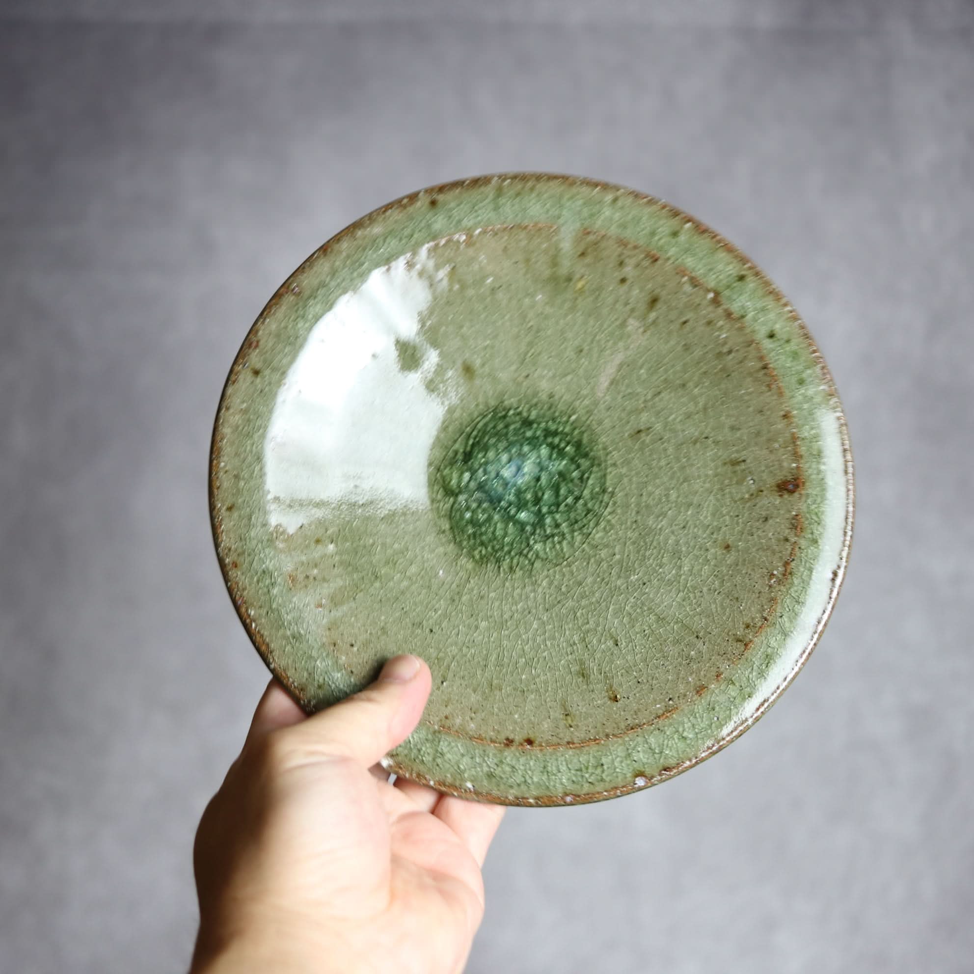 6寸皿1 灰釉 やちむん 陶器 仁陶器工房 陶器.