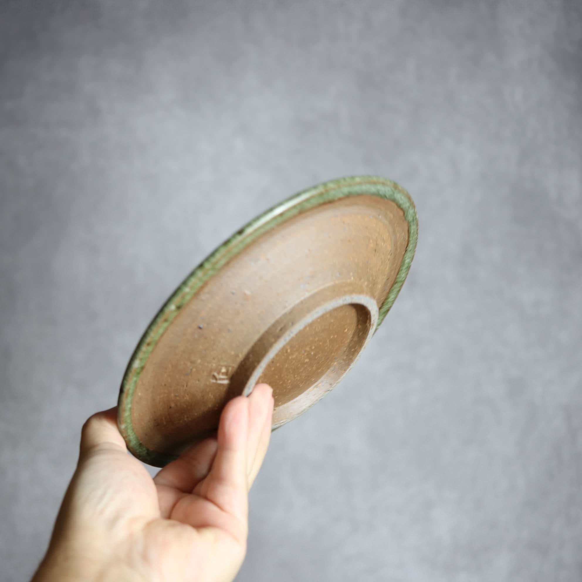 6寸皿2 灰釉 やちむん 陶器 仁陶器工房 陶器.