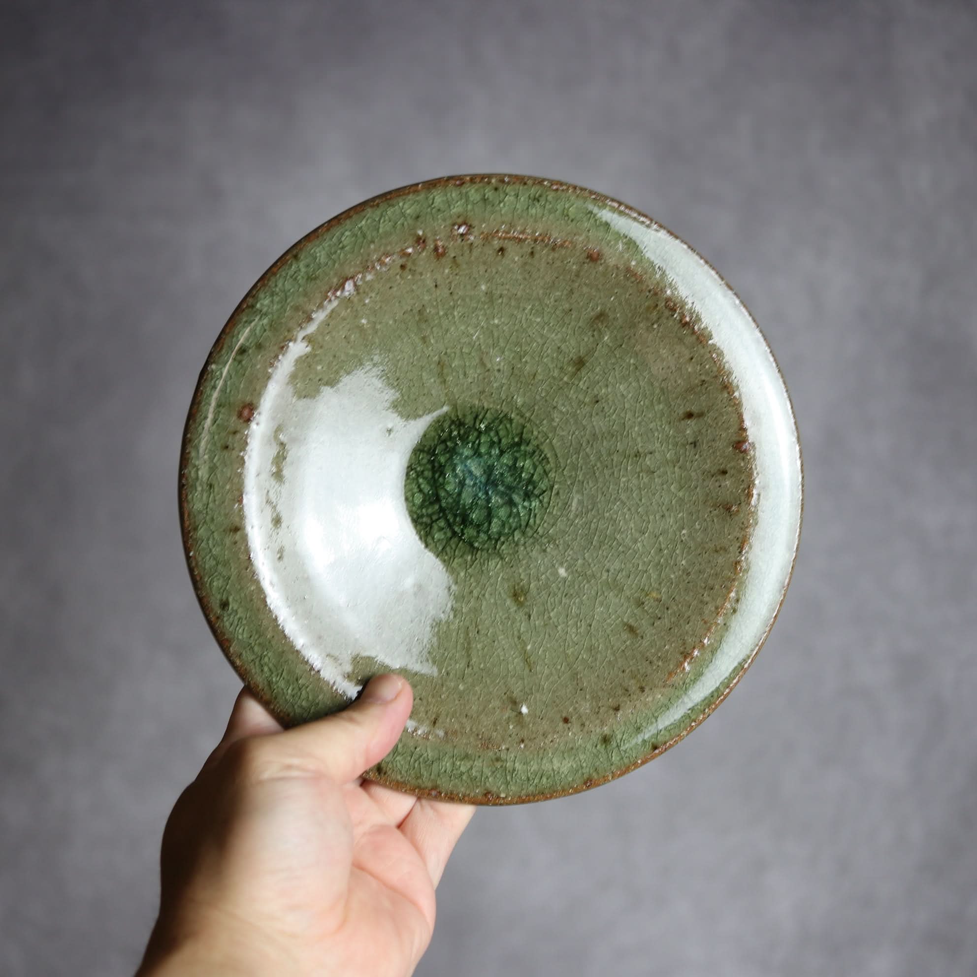 6寸皿2 灰釉 やちむん 陶器 仁陶器工房 陶器.