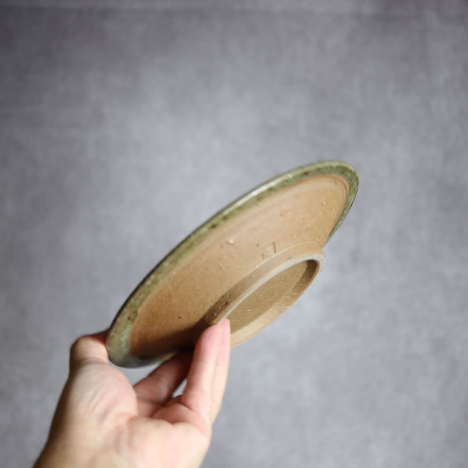 6寸皿3 灰釉 やちむん 陶器 仁陶器工房 陶器.