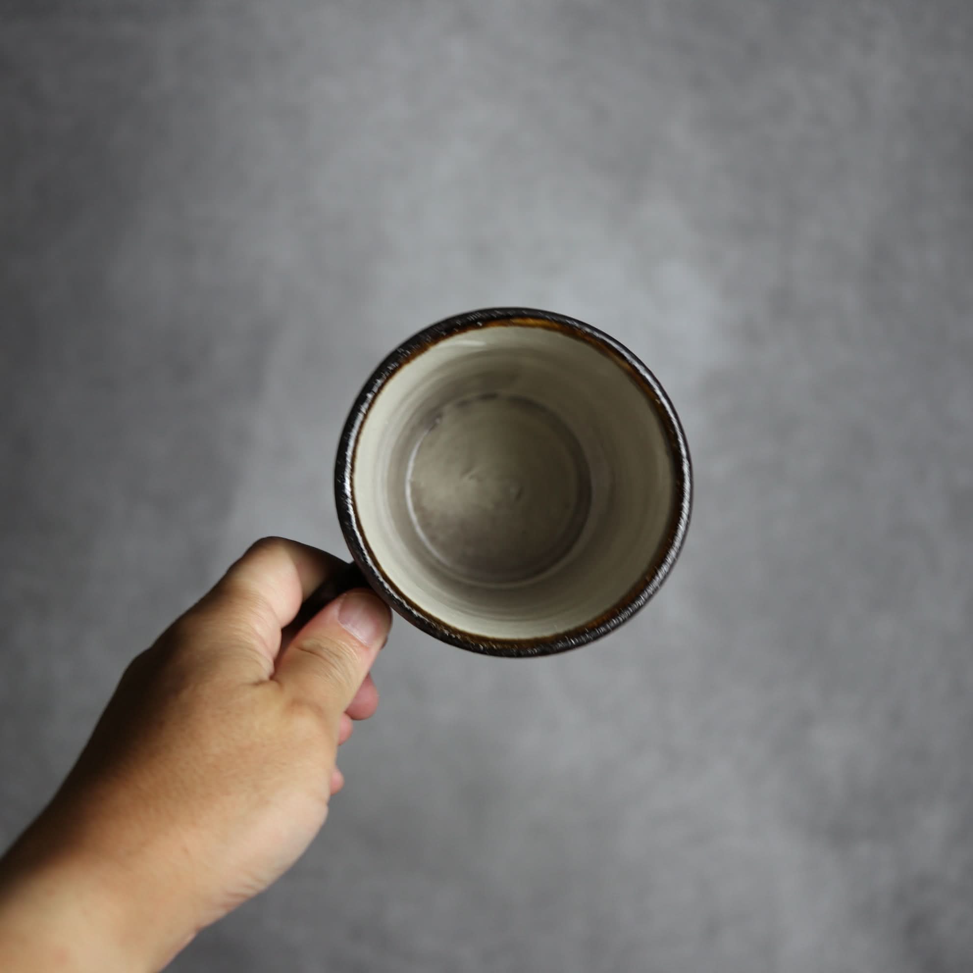 ビアマグ1 黒シリーズ やちむん 陶器 sui やちむん 陶器.