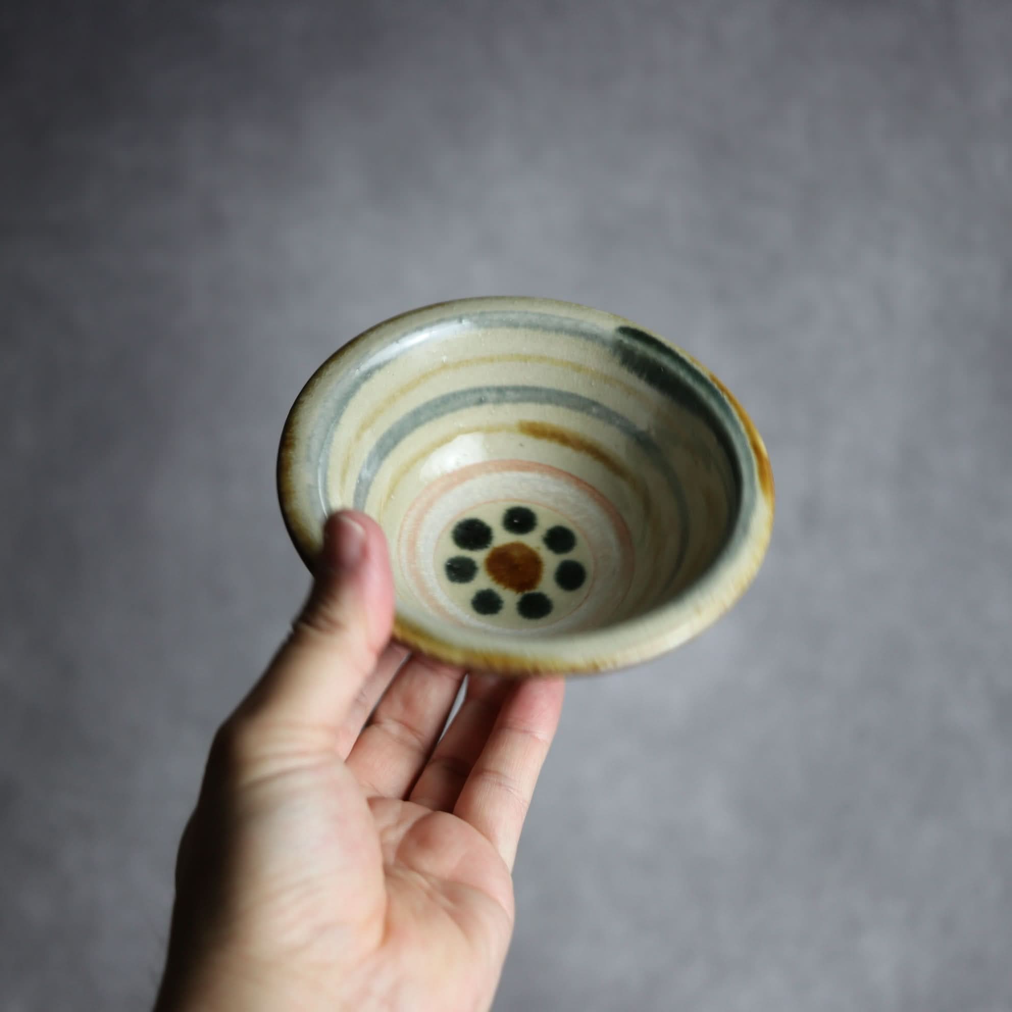 4寸ワンブー2 飴 呉須釉 印花 輪紋 やちむん 陶器 北窯 松田米司工房 やちむん 陶器.