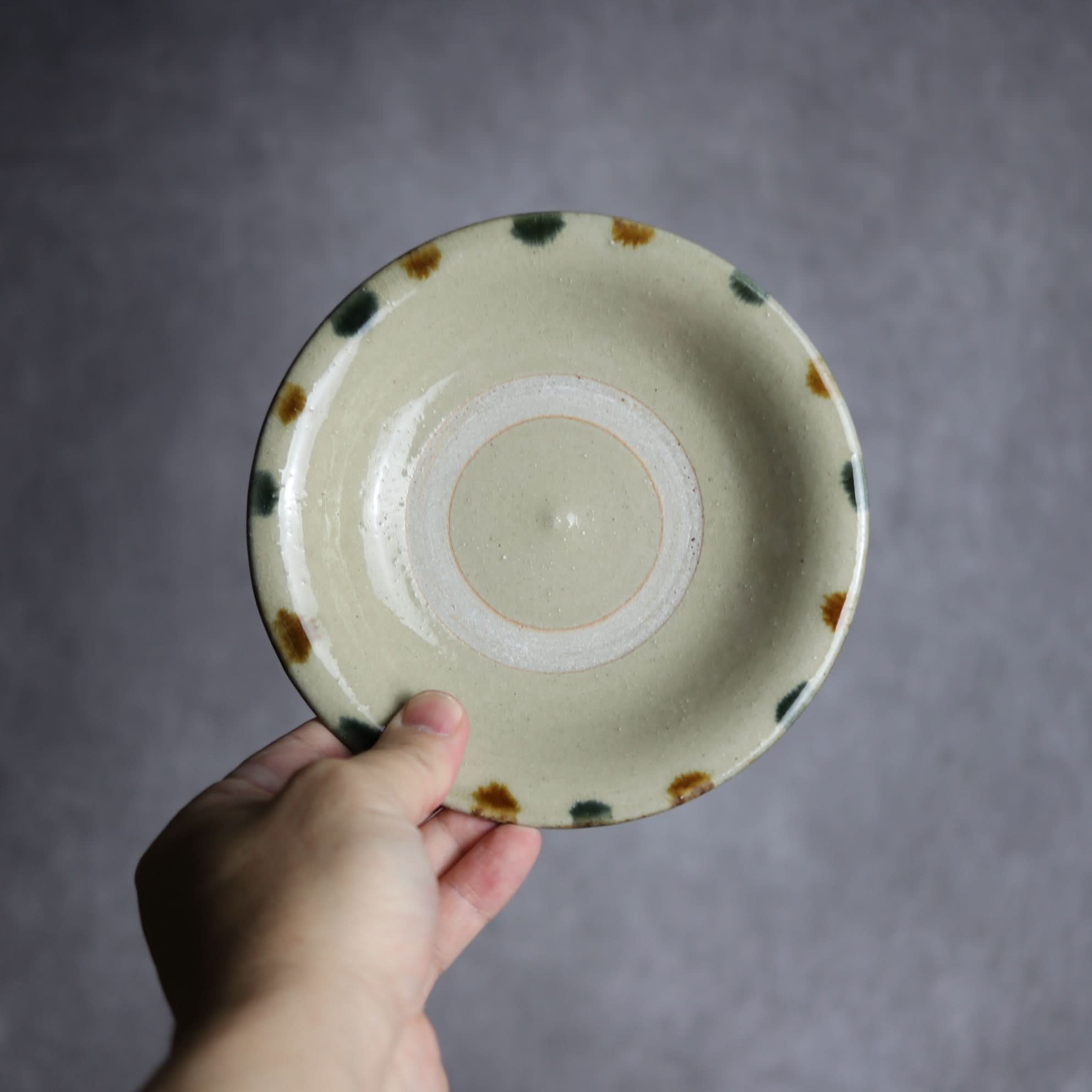 5寸皿1 飴 呉須釉 点打 やちむん 陶器 北窯 松田米司工房 やちむん 陶器.