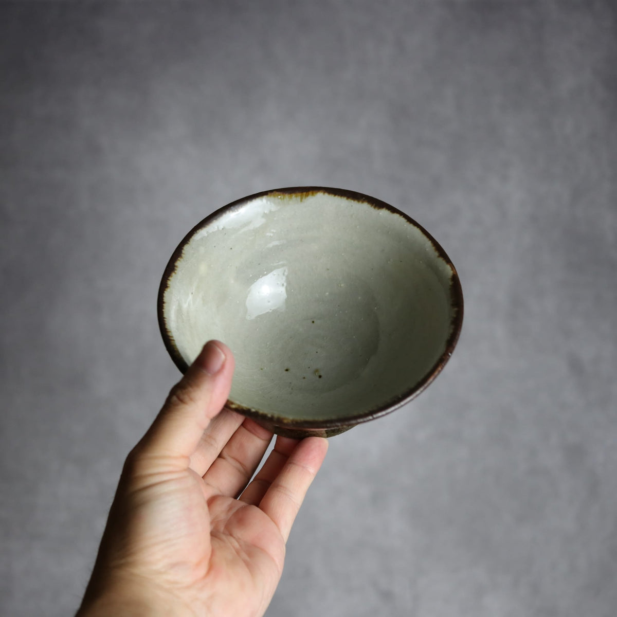 4.5寸マカイ1 三彩 菊花双葉 やちむん 陶器 漂窯