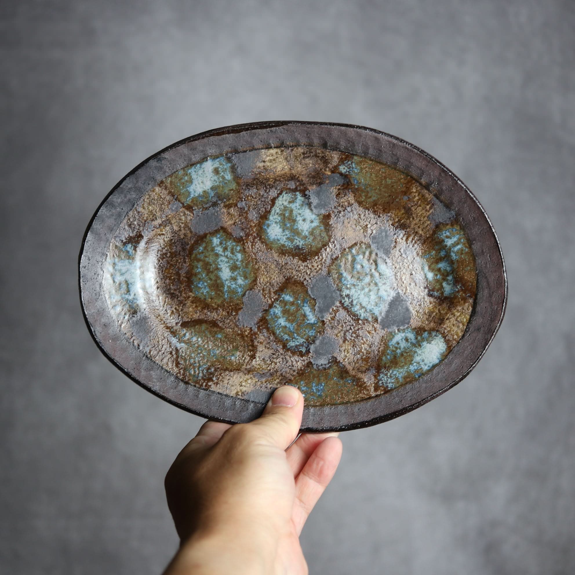 オーバルリム皿1 黒シリーズ やちむん 陶器 sui やちむん 陶器.