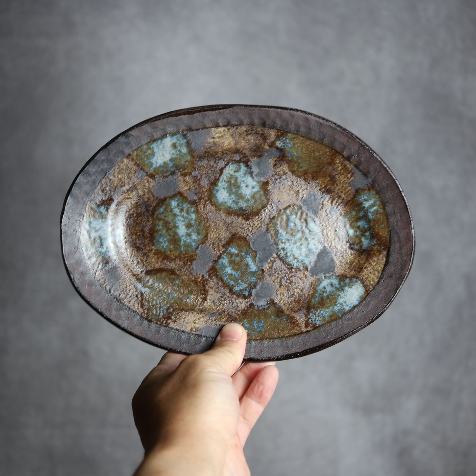 オーバルリム皿1 黒シリーズ やちむん 陶器 sui やちむん 陶器.