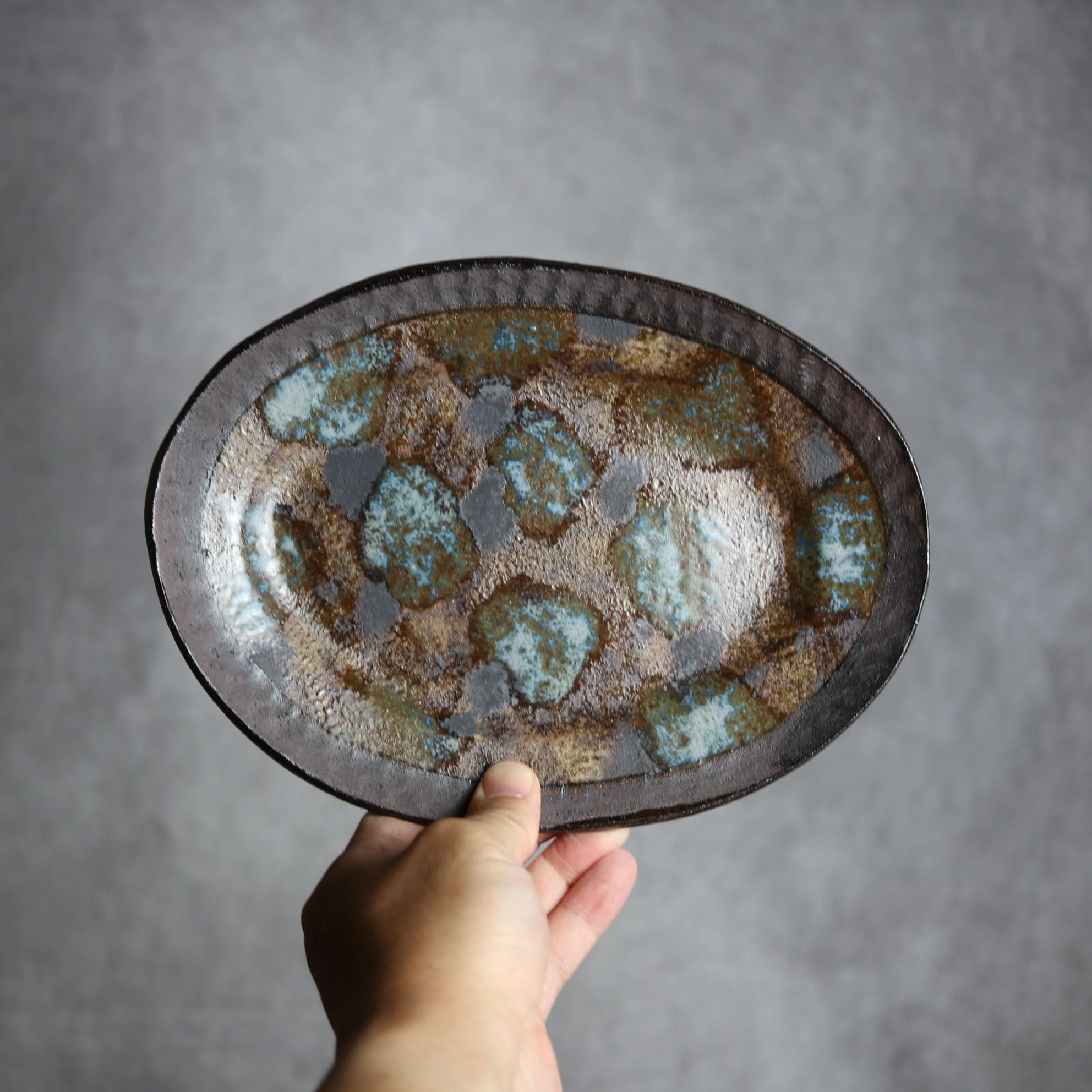 オーバルリム皿1 黒シリーズ やちむん 陶器 sui やちむん 陶器.