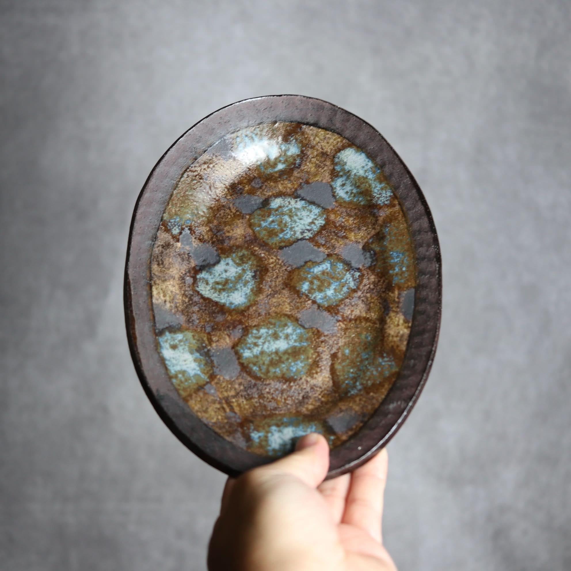 オーバルリム皿1 黒シリーズ やちむん 陶器 sui やちむん 陶器.