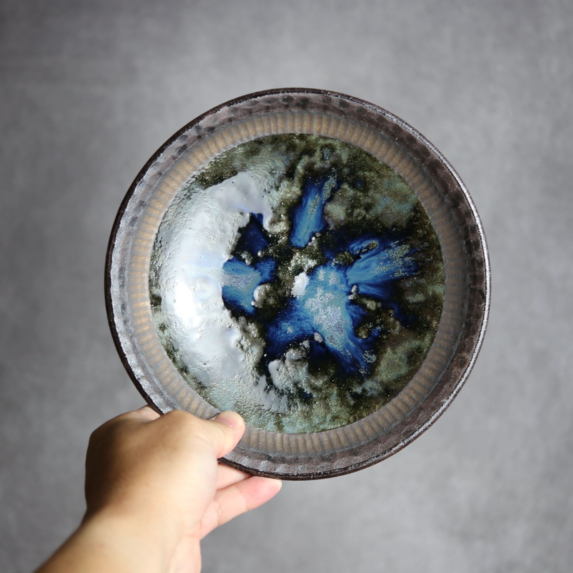 7寸皿1 孔雀 やちむん 陶器 sui やちむん 陶器.