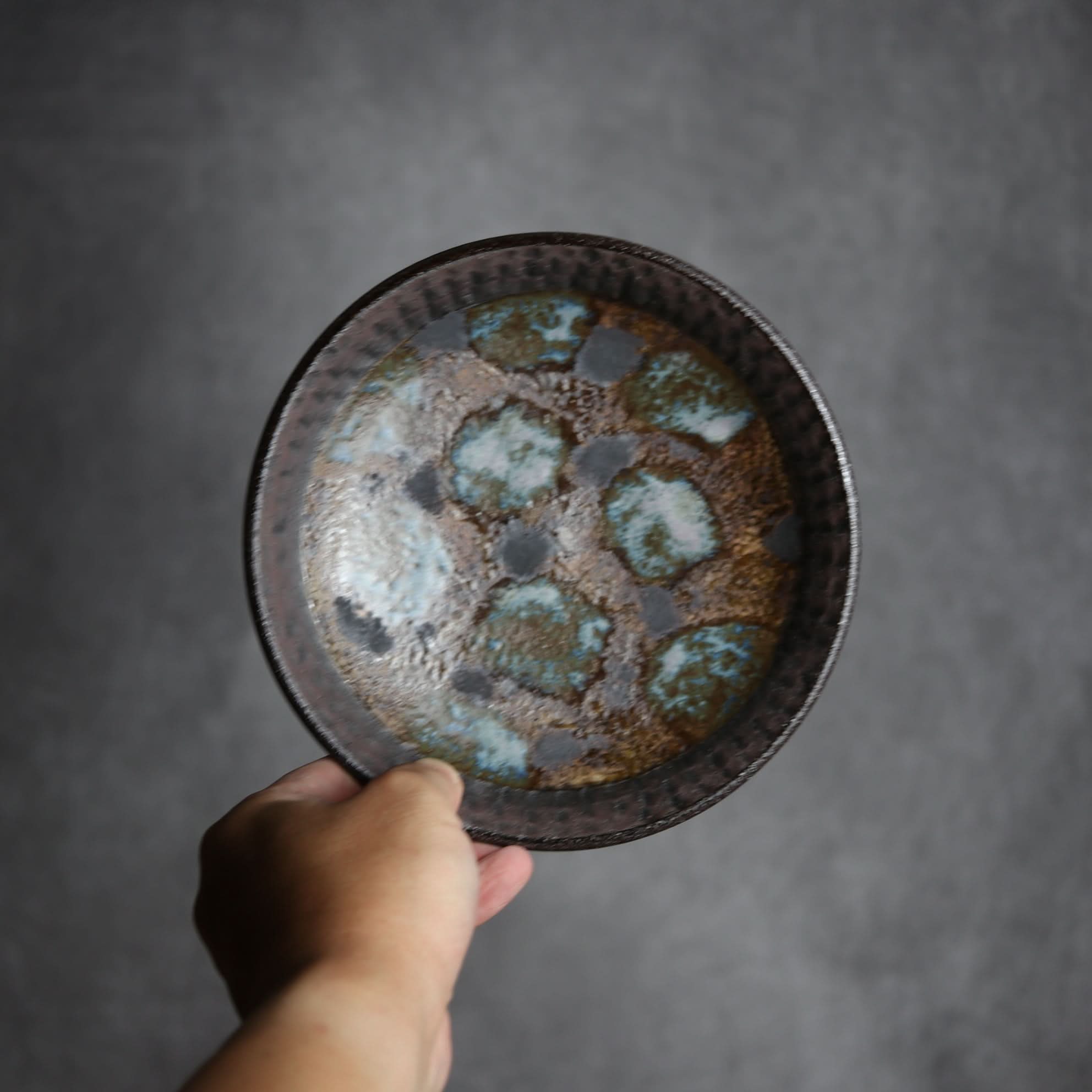 6寸皿1 黒シリーズ やちむん 陶器 sui やちむん 陶器.