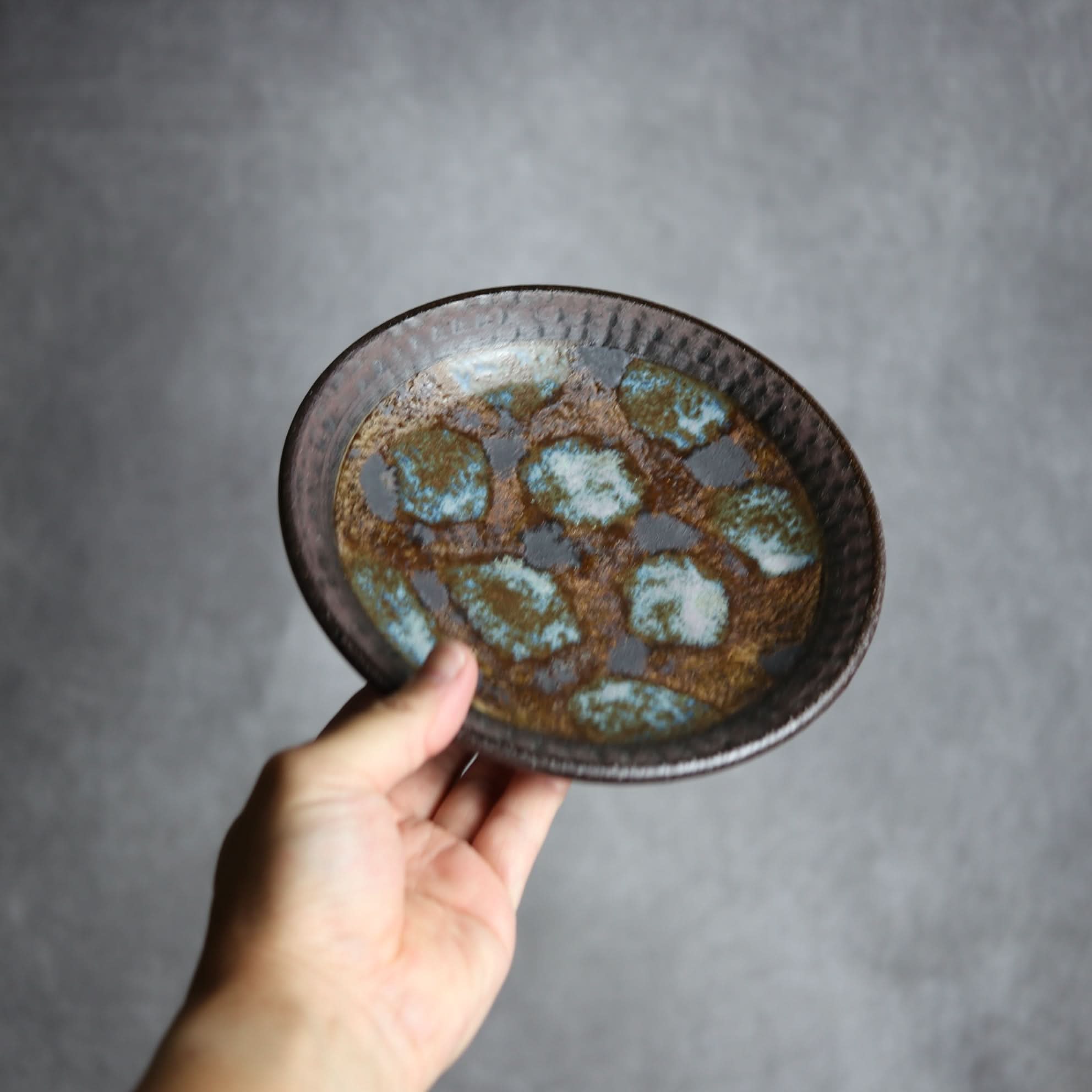 6寸皿1 黒シリーズ やちむん 陶器 sui やちむん 陶器.