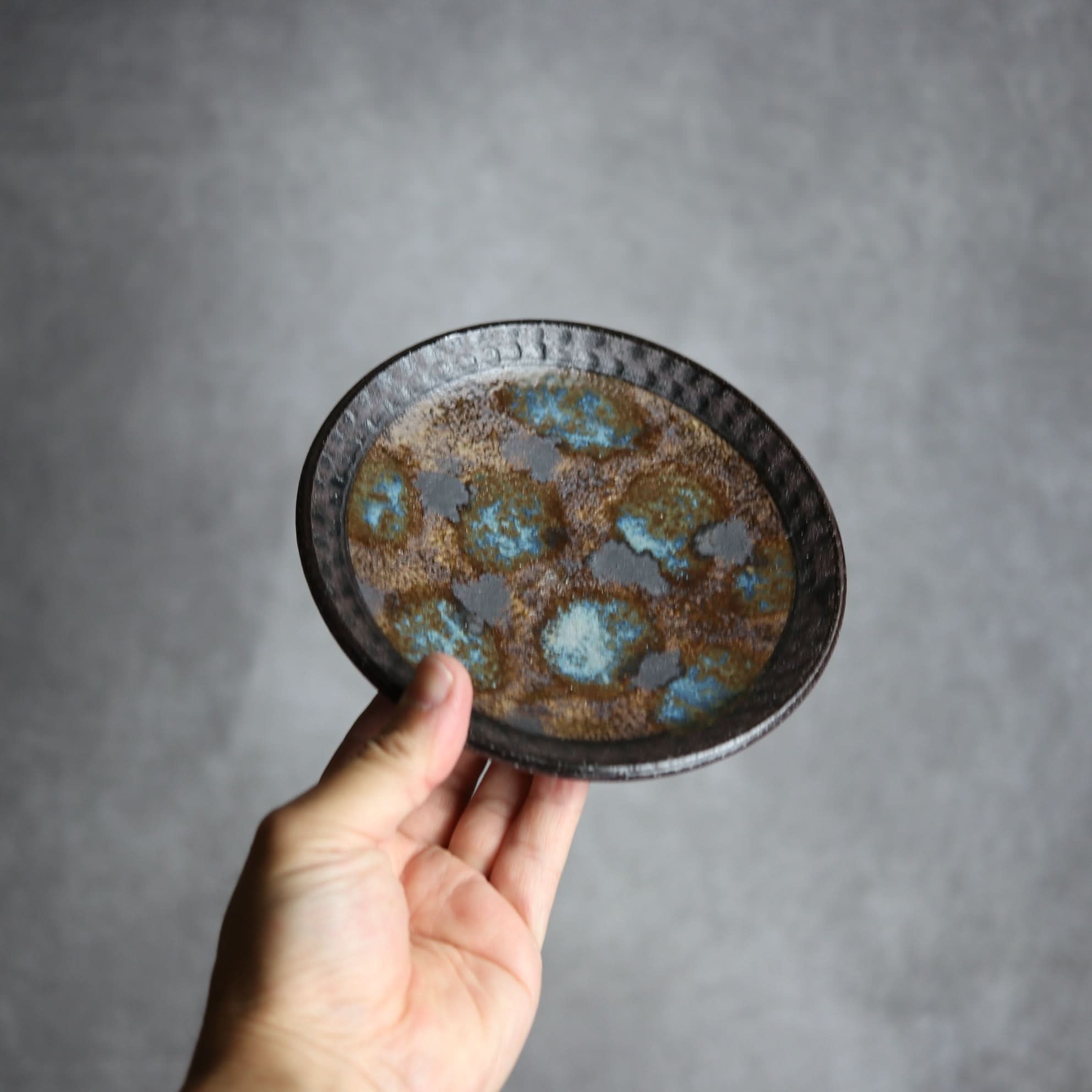 5寸皿1 黒シリーズ やちむん 陶器 sui やちむん 陶器.