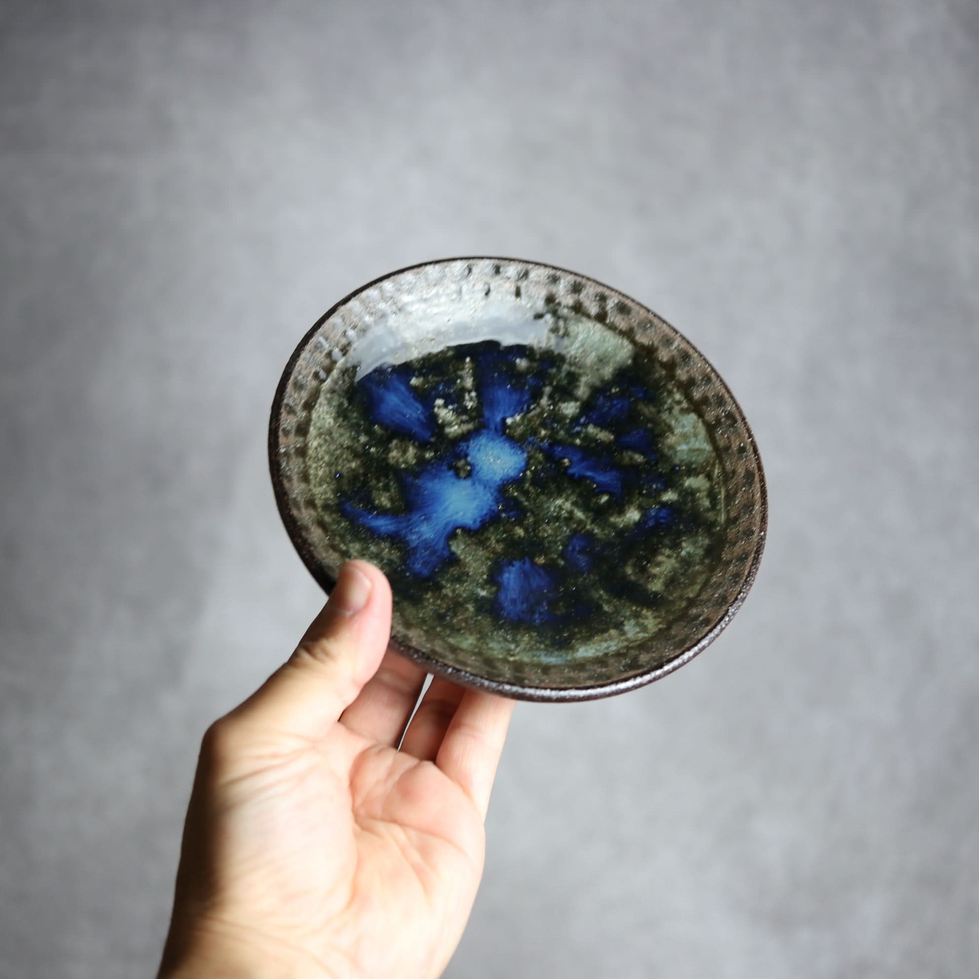 5寸皿1 孔雀 やちむん 陶器 sui やちむん 陶器.