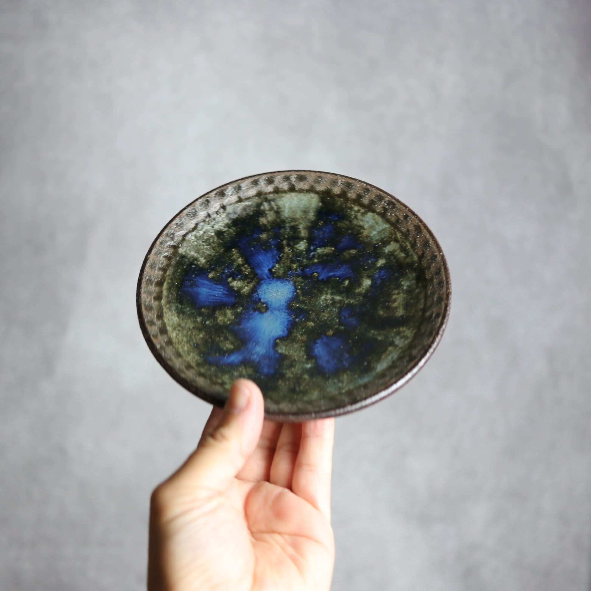 5寸皿1 孔雀 やちむん 陶器 sui やちむん 陶器.