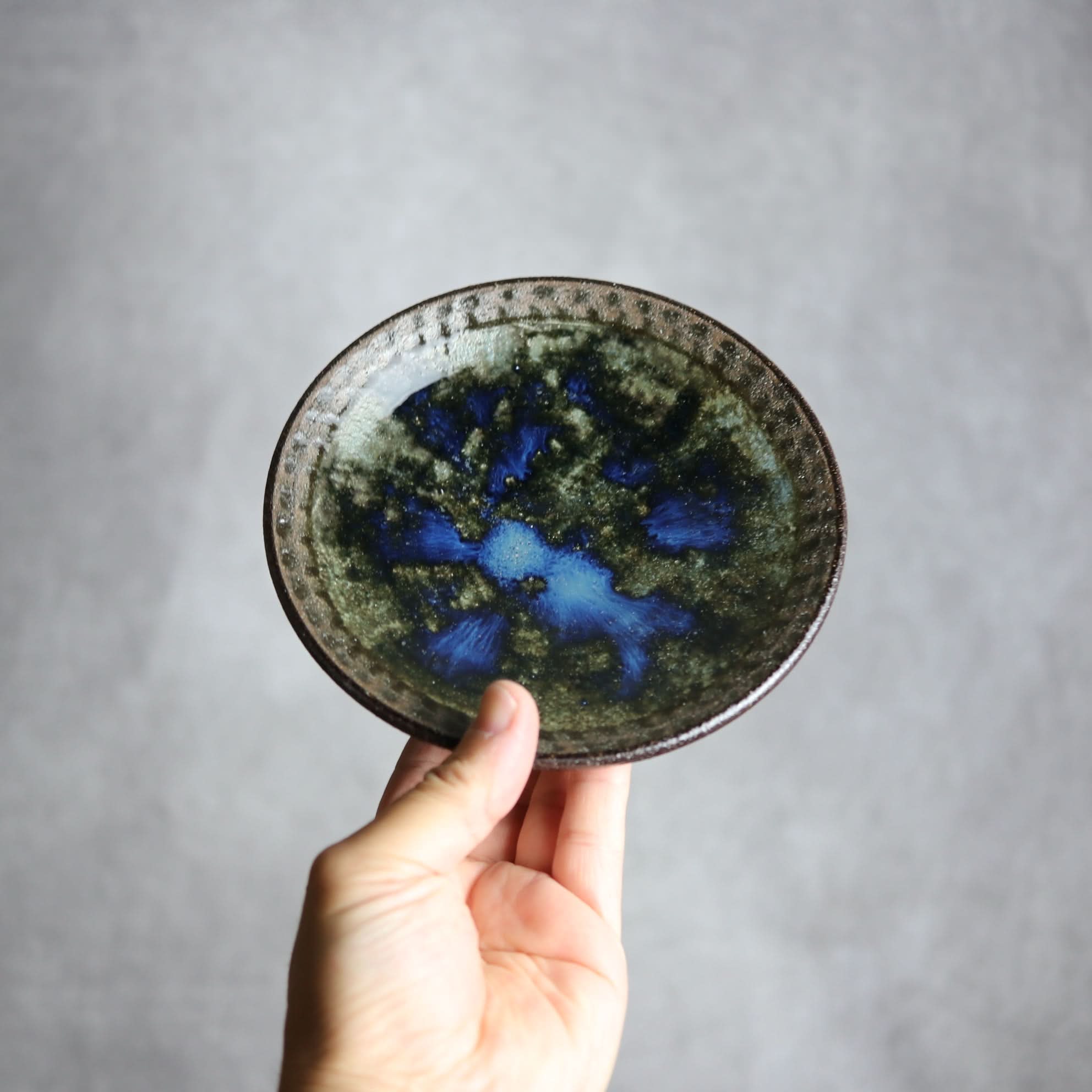 5寸皿1 孔雀 やちむん 陶器 sui やちむん 陶器.