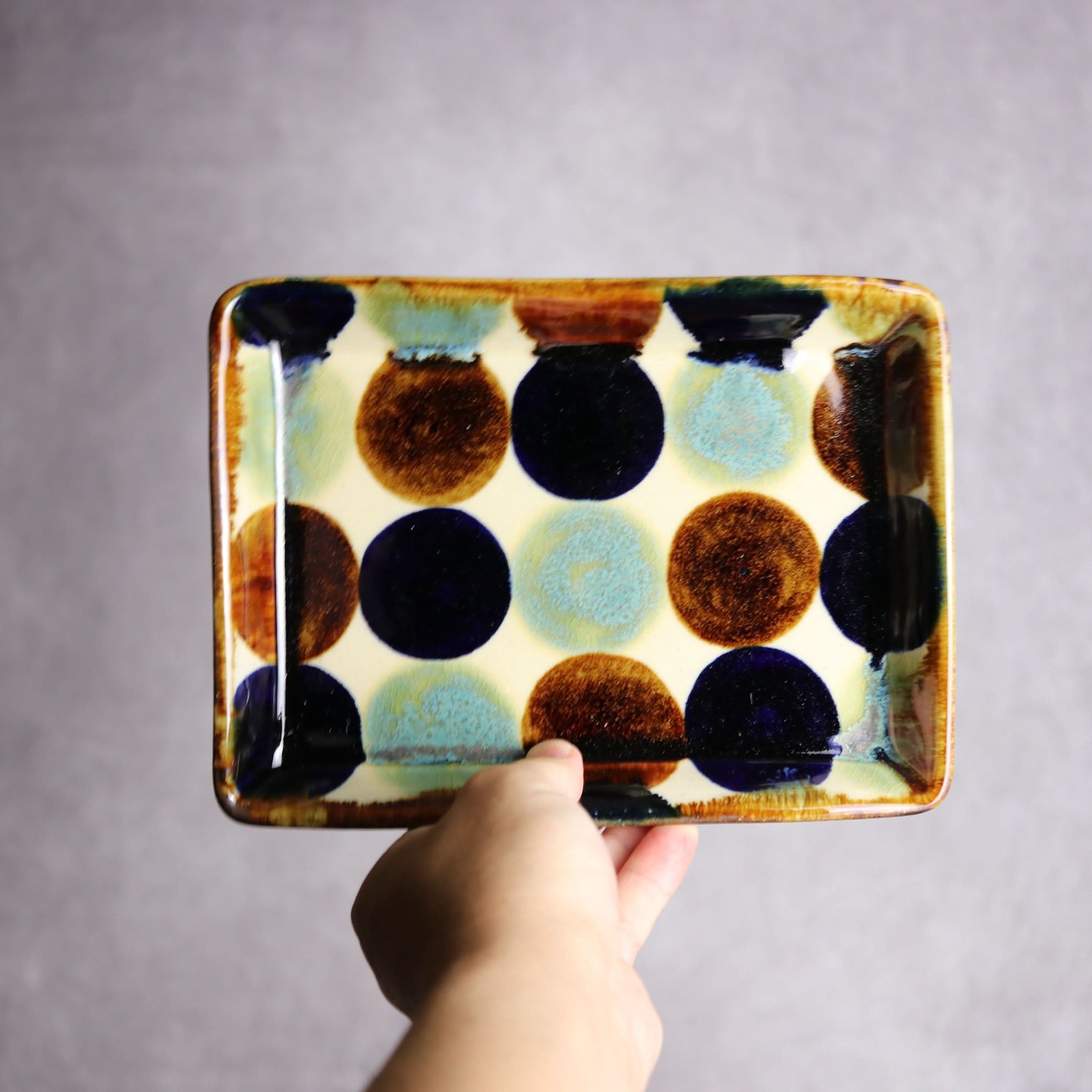 Alt Tag:*角皿2 三彩丸紋 やちむん 陶器 エドメ陶房